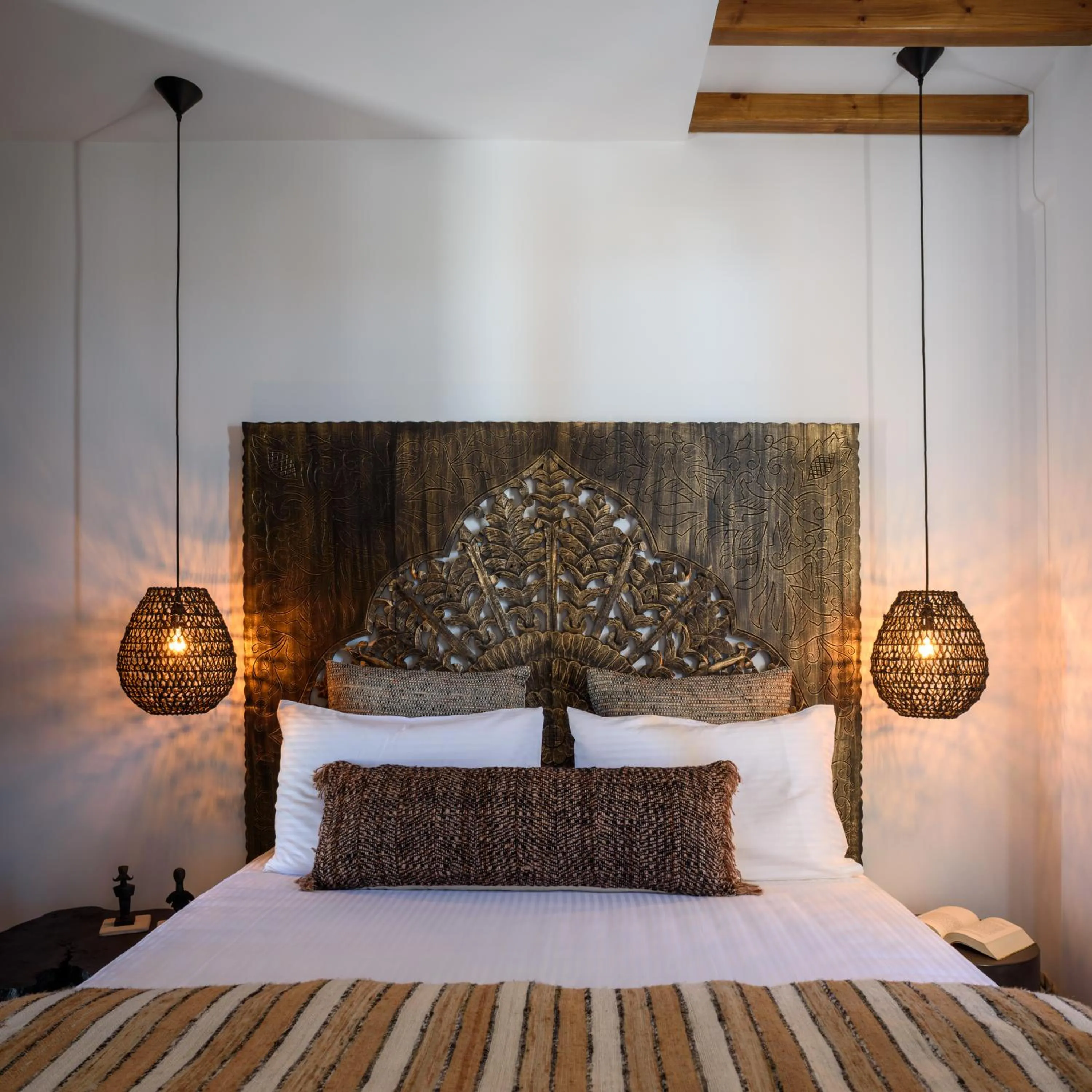 Bedroom, Bed in Vrachos Suites Mykonos