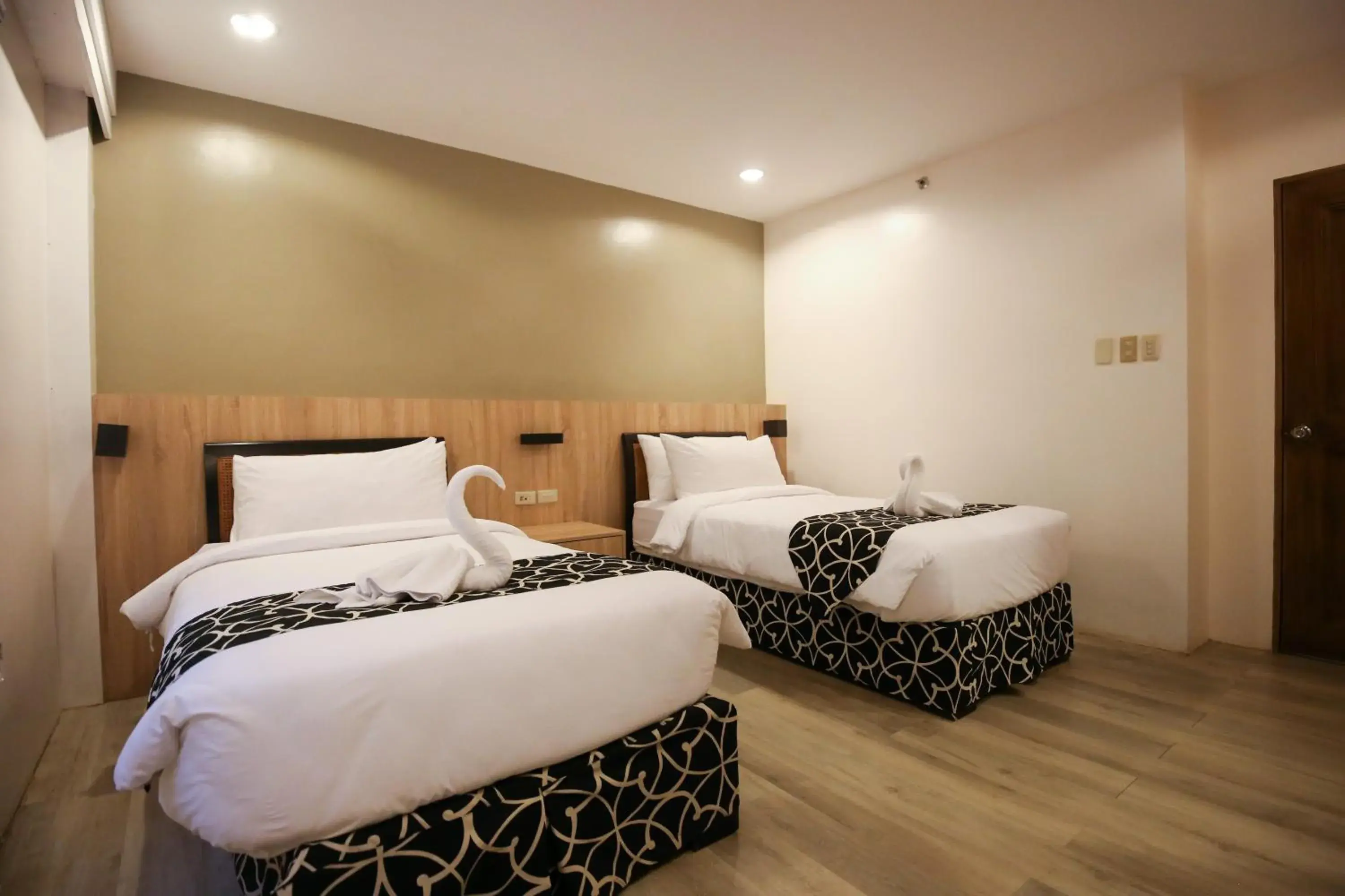 One-Bedroom Suite in Forest Crest Nature Hotel and Resort Powered by ASTON One-Bedroom Suite in Forest Crest Nature Hotel and Resort Powered by ASTON