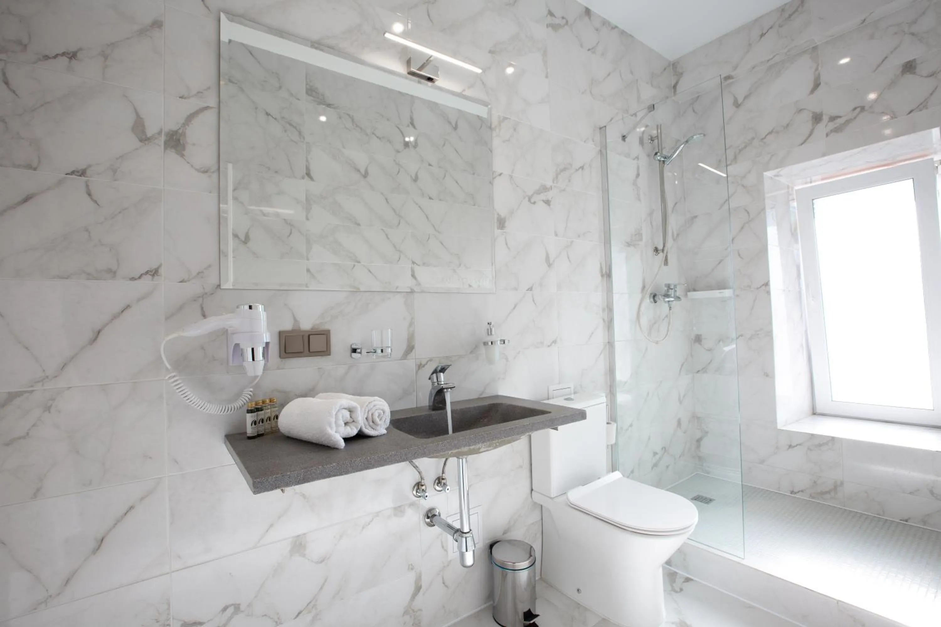 Shower in Kulikovskiy hotel