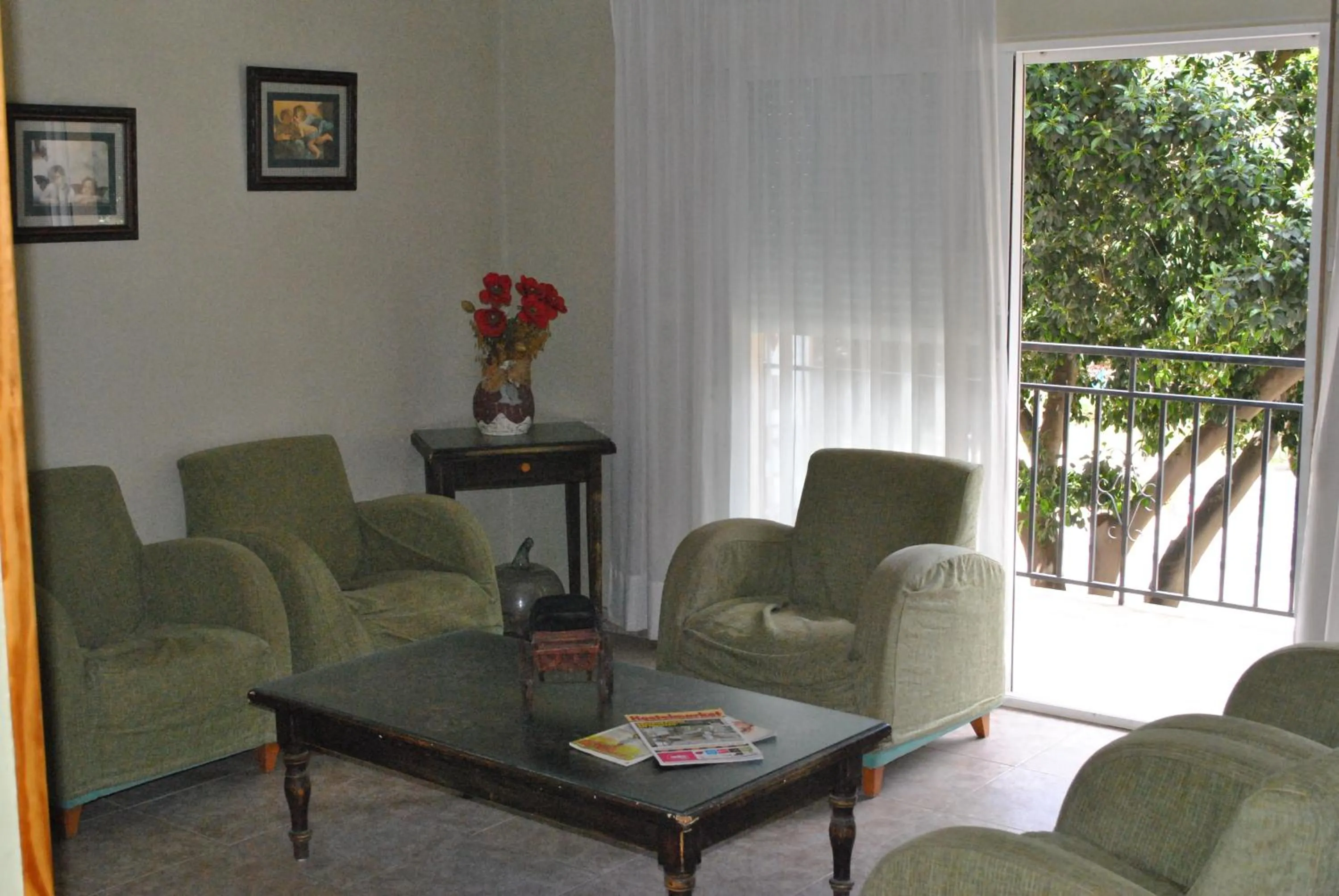 Lounge or bar in Hostal Rey Teodomiro