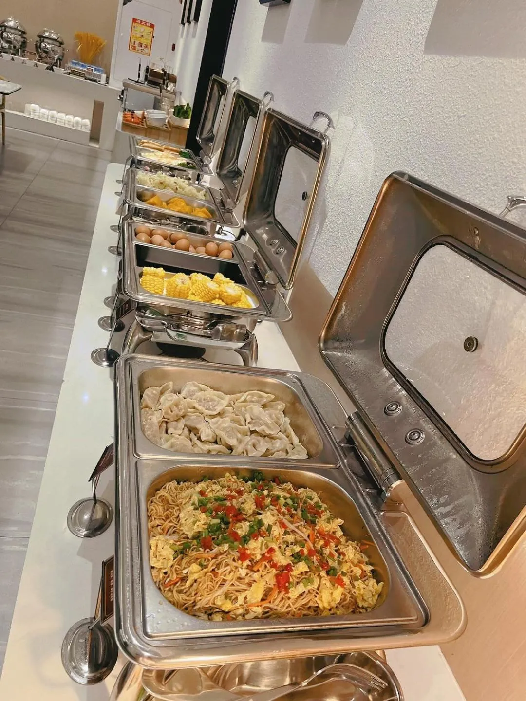 Breakfast in Paco Hotel Tаojin Metro Guangzhou