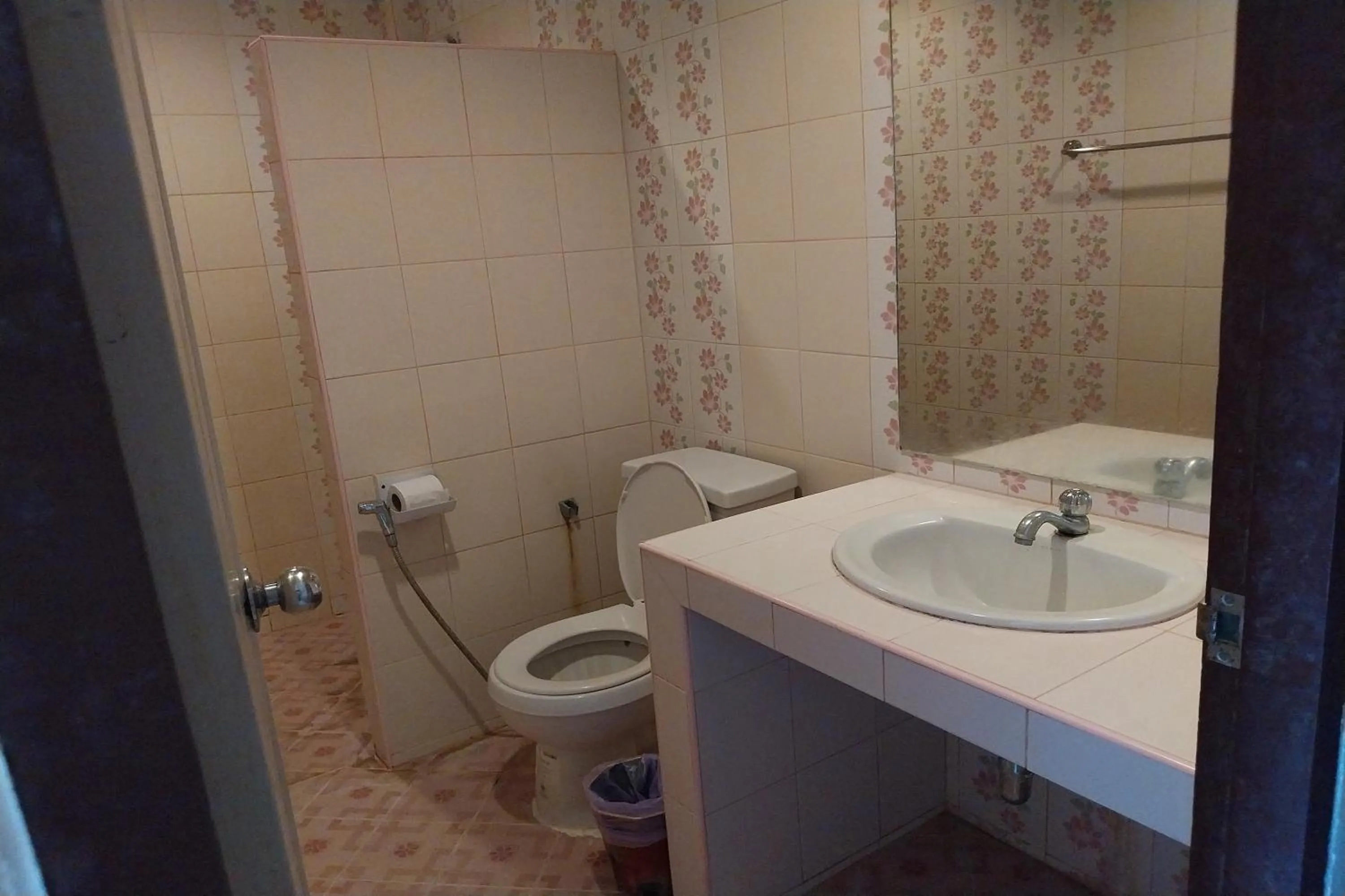 Toilet in Review Resort