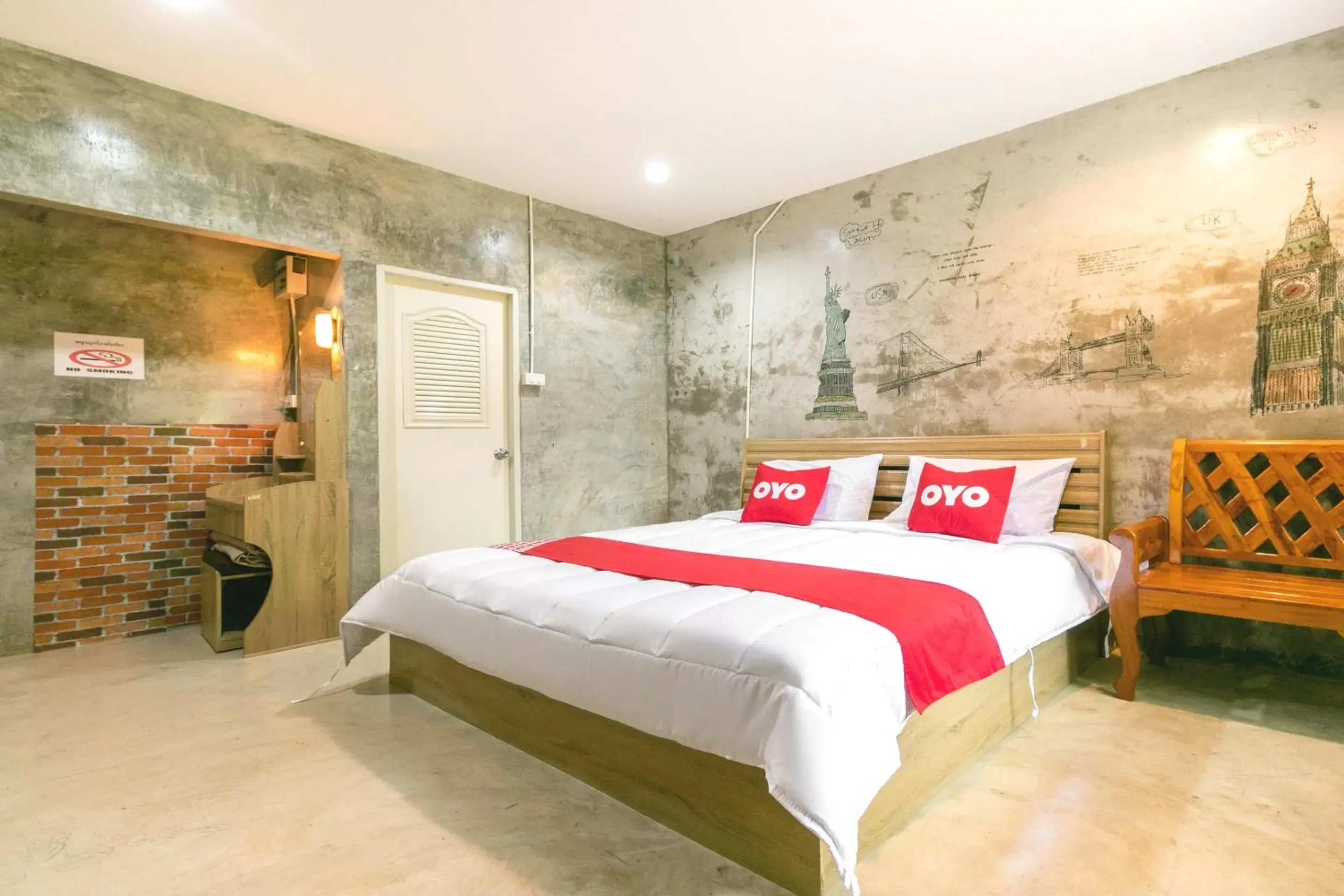 Standard Double Room - single occupancy in The Rome Resort Standard Double Room - single occupancy in The Rome Resort