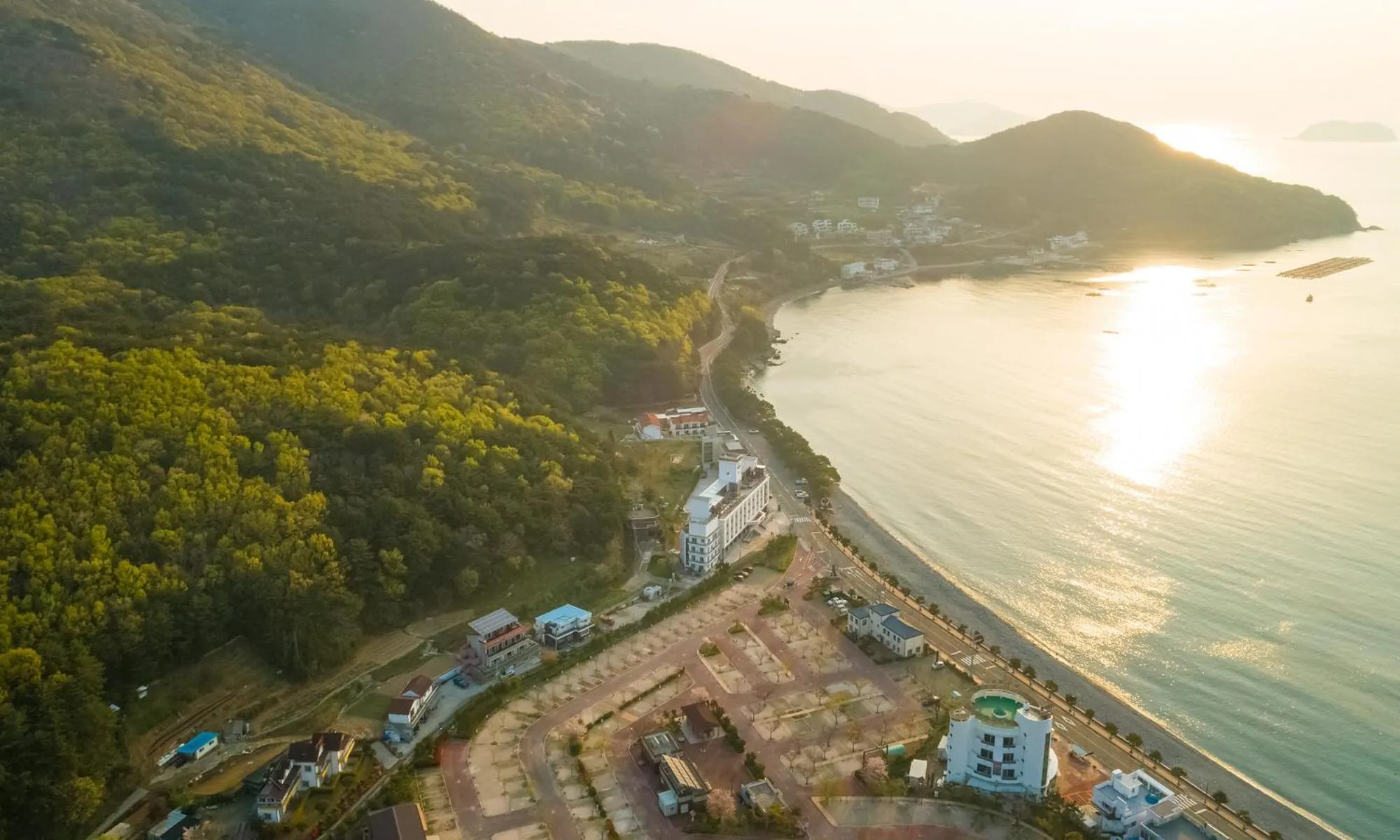 Facade/entrance in Stubborn Hotel