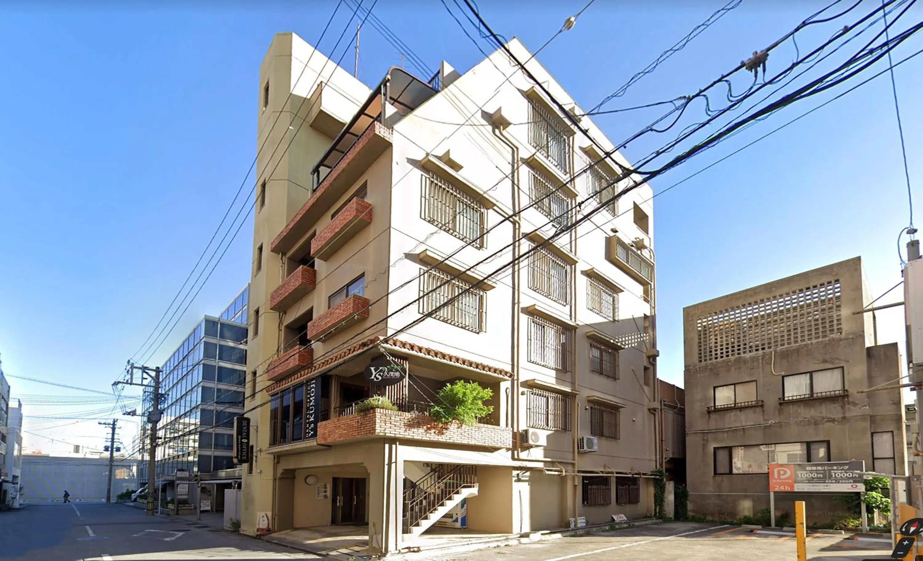 Property building in Exsaison house Kumoji