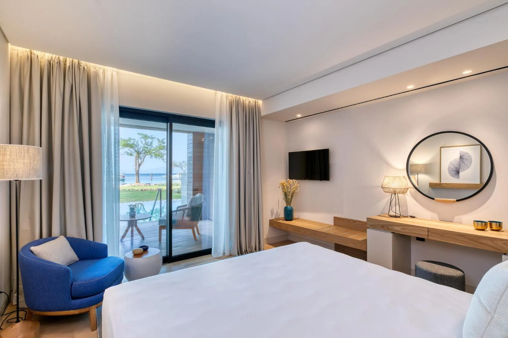 TV and multimedia, Bed in Vathi Cove Luxury Resort & Spa - Adults Friendly 14 plus