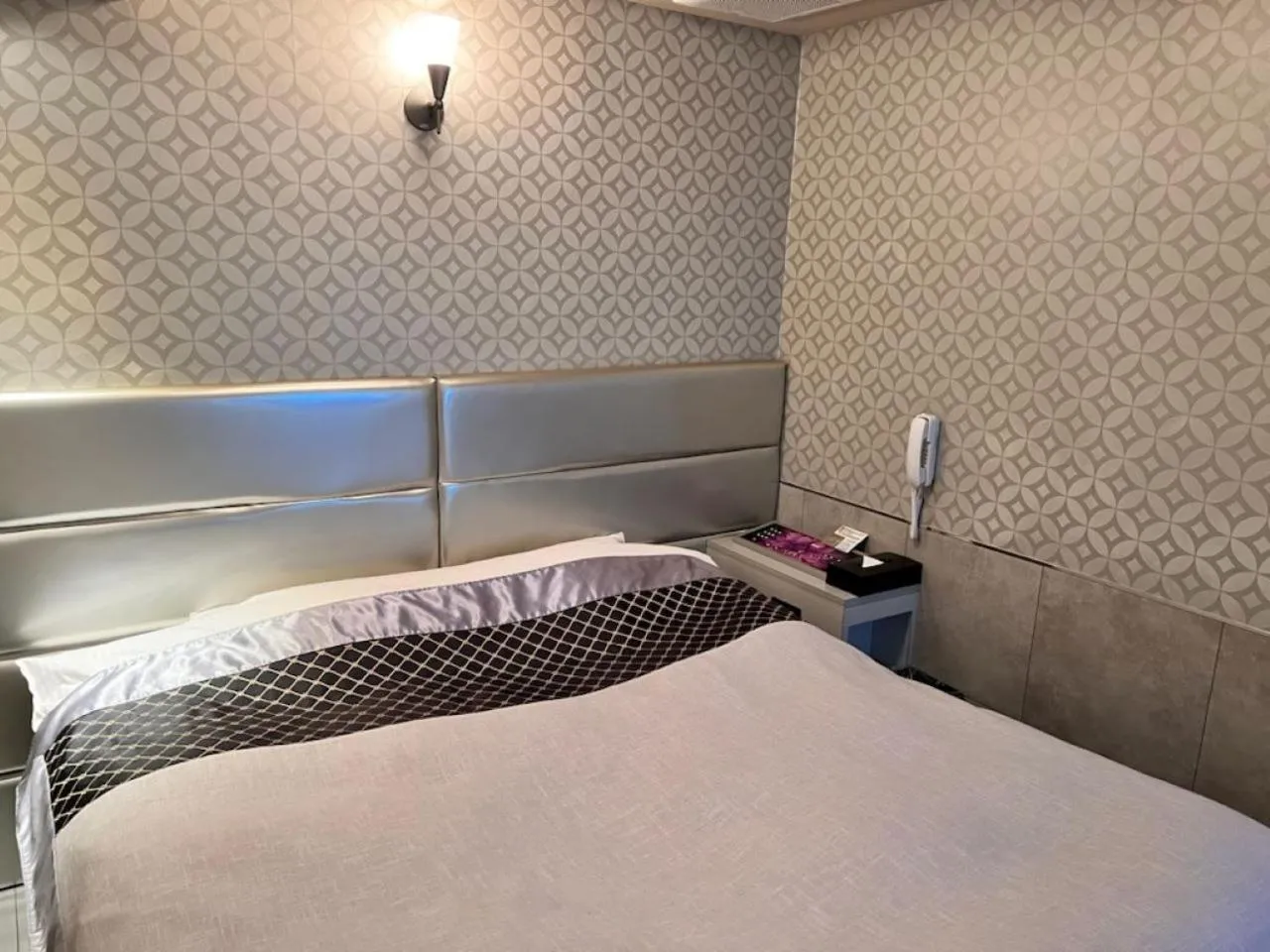 Bed in Hotel Opus -Adult only-