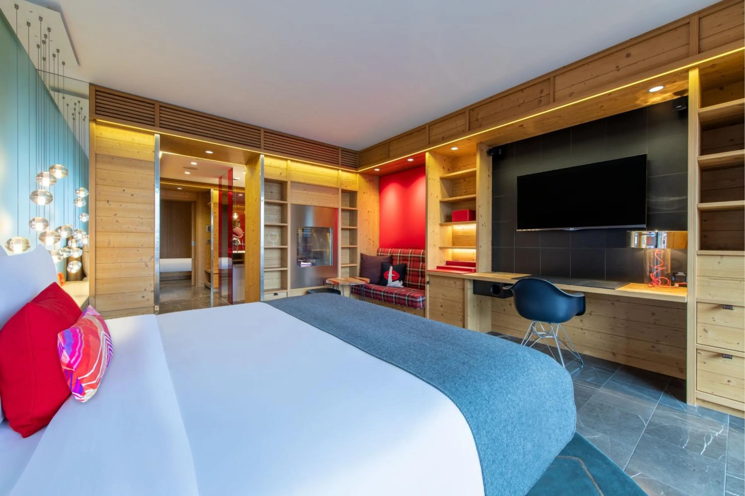 Photo of the whole room, Bed in W Verbier