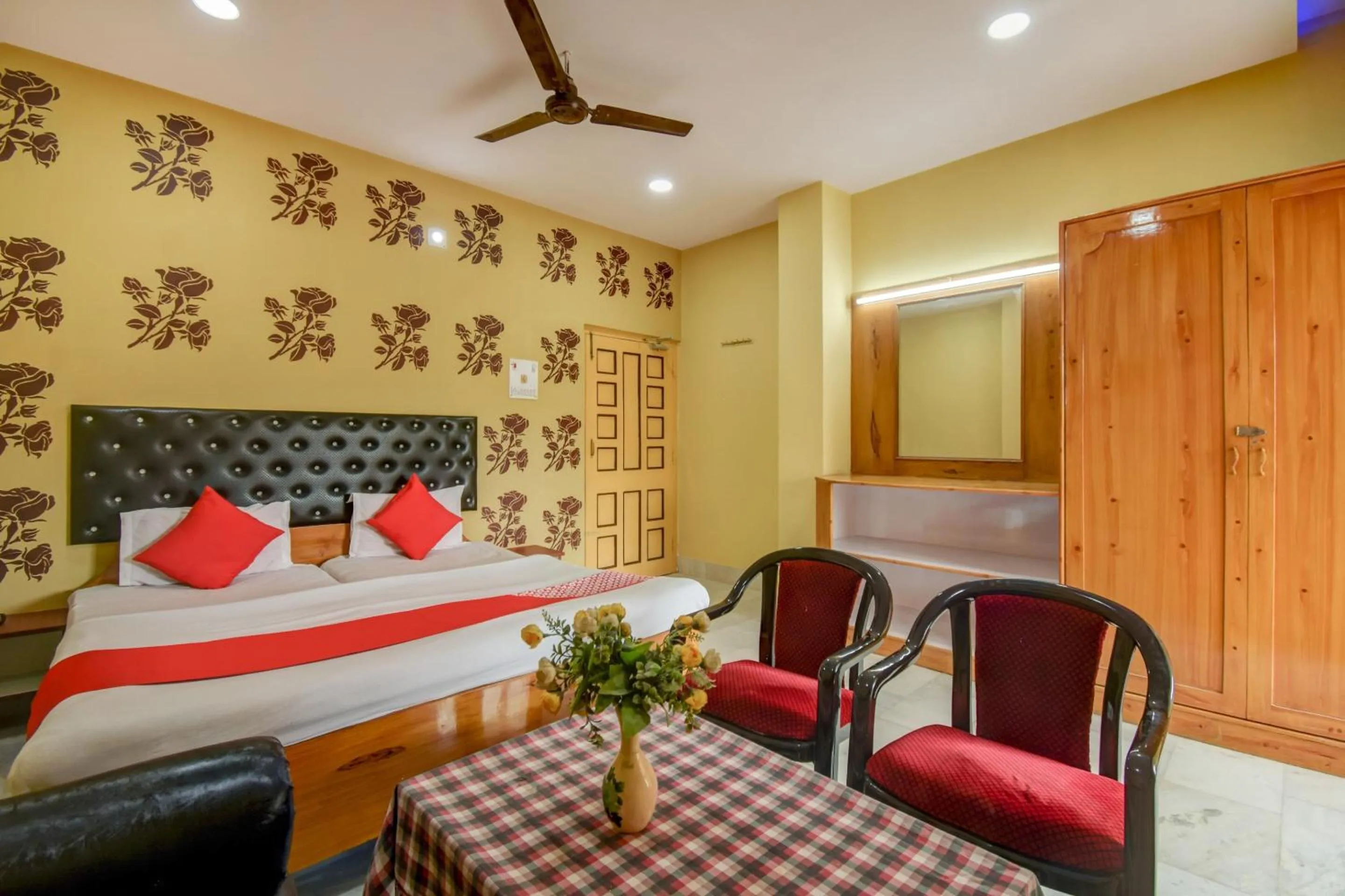 Bedroom, Bed in Super Hotel O Priyal Amrit Sagar