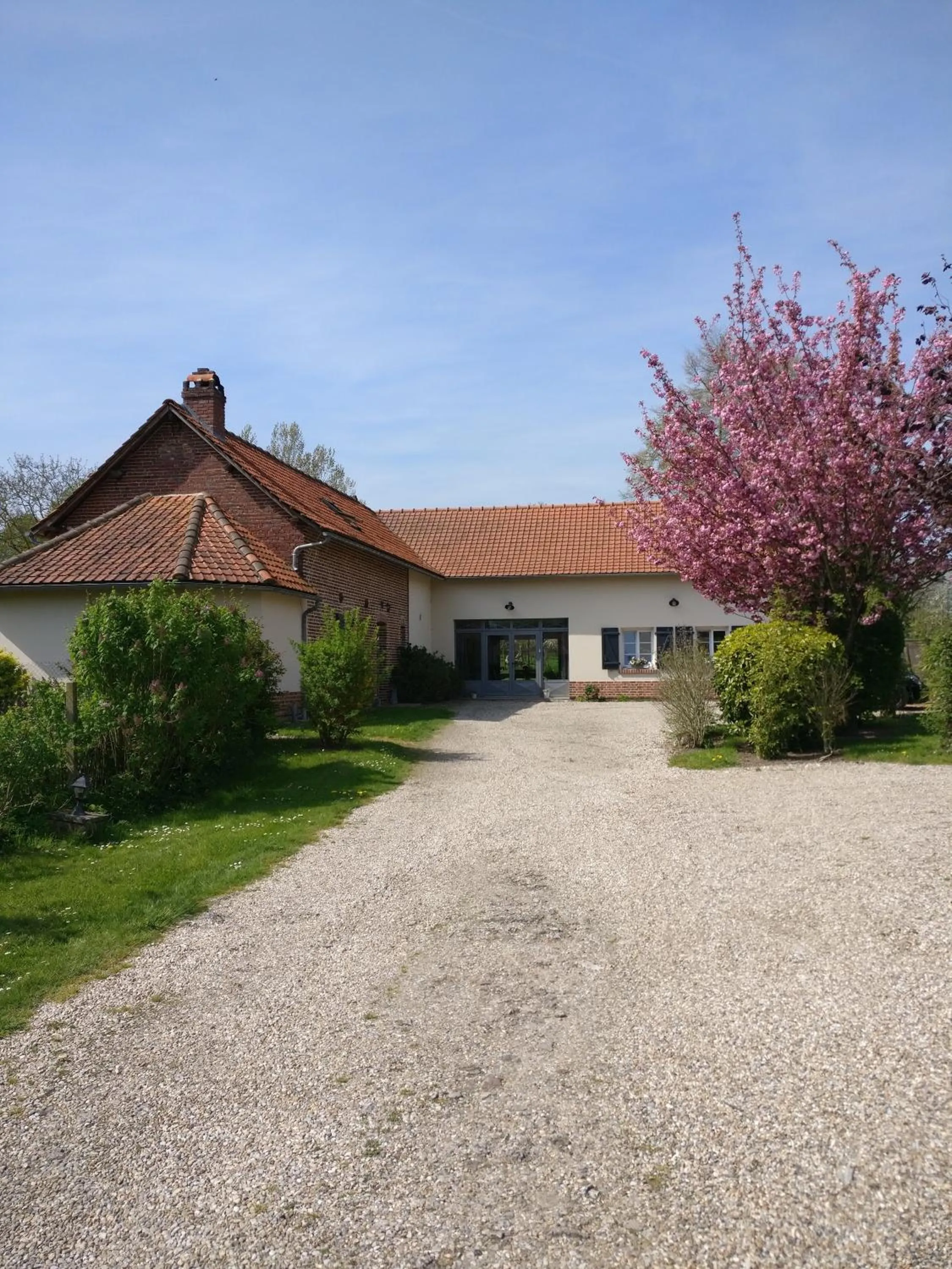Facade/entrance in Les Chambres de Pascaline