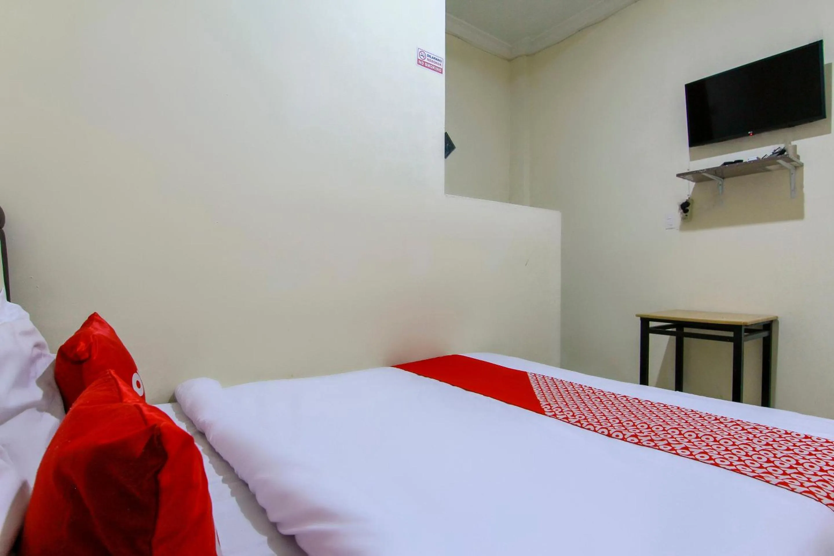 Bedroom in Hotel O Ratu Residence