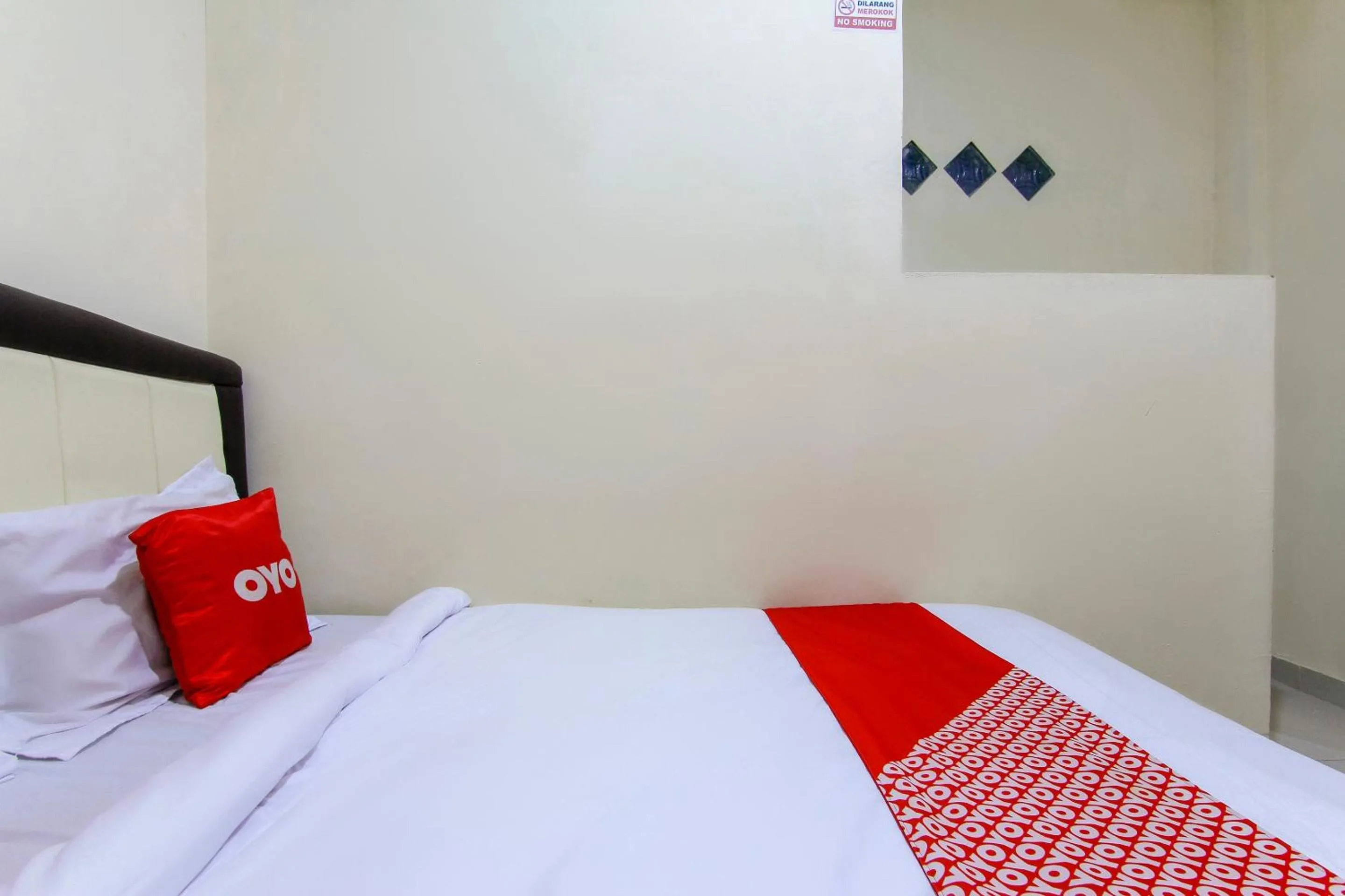 Bedroom in Hotel O Ratu Residence