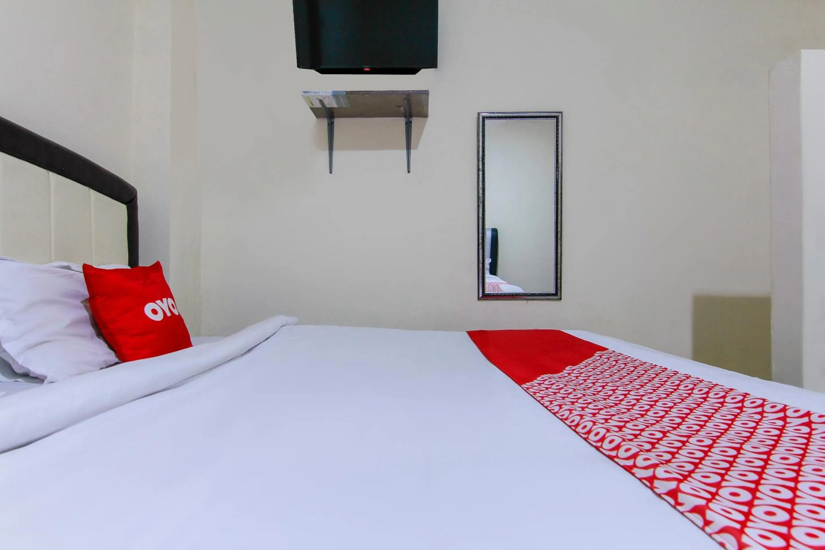 Bedroom in Hotel O Ratu Residence