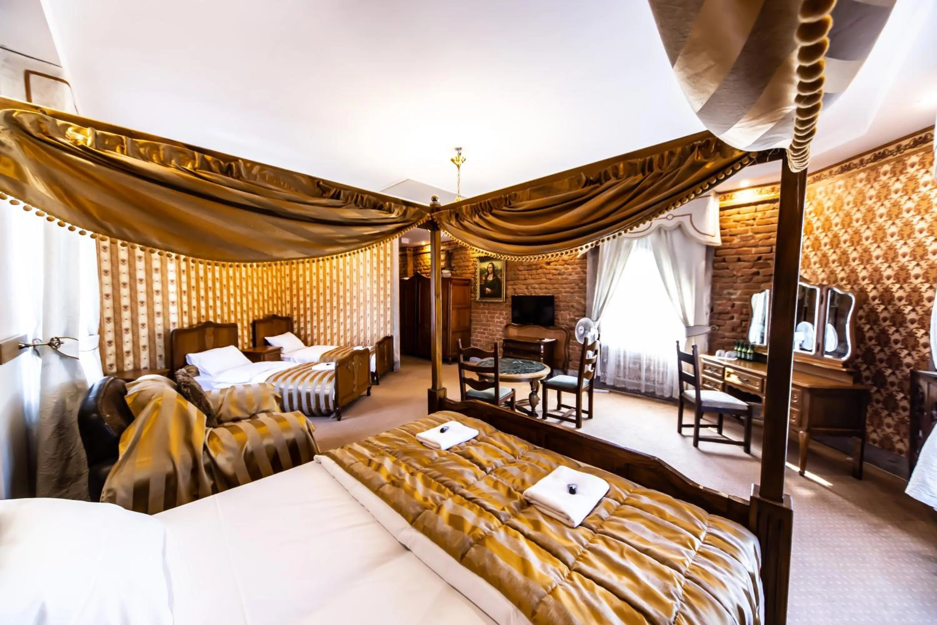 Photo of the whole room, Bed in Dwór Boratyn