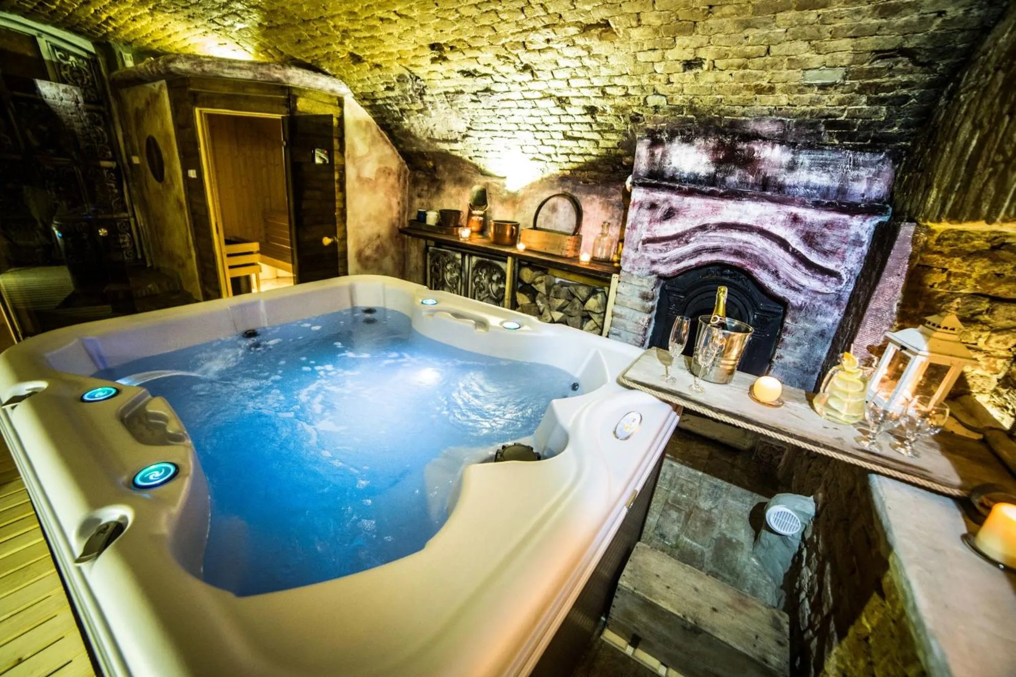 Hot Tub in Dwór Boratyn