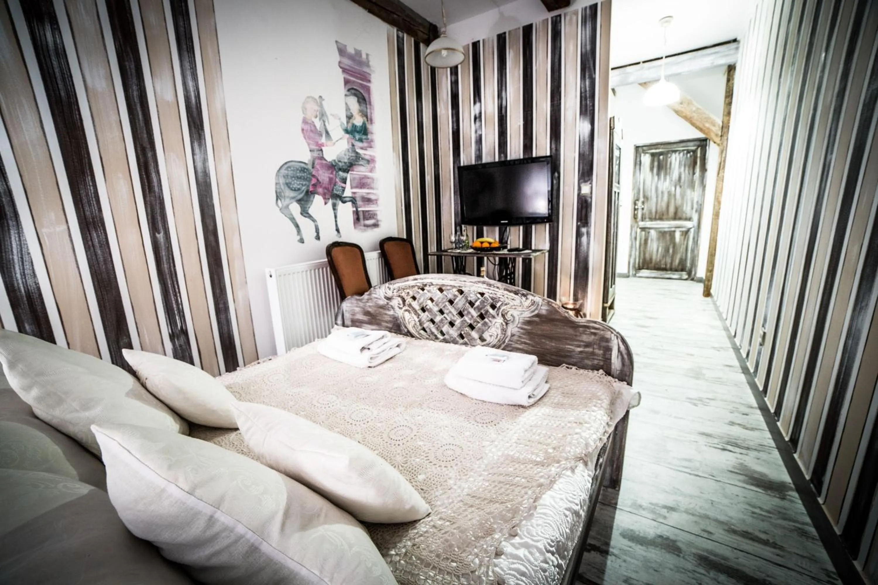 Shower, Bed in Dwór Boratyn