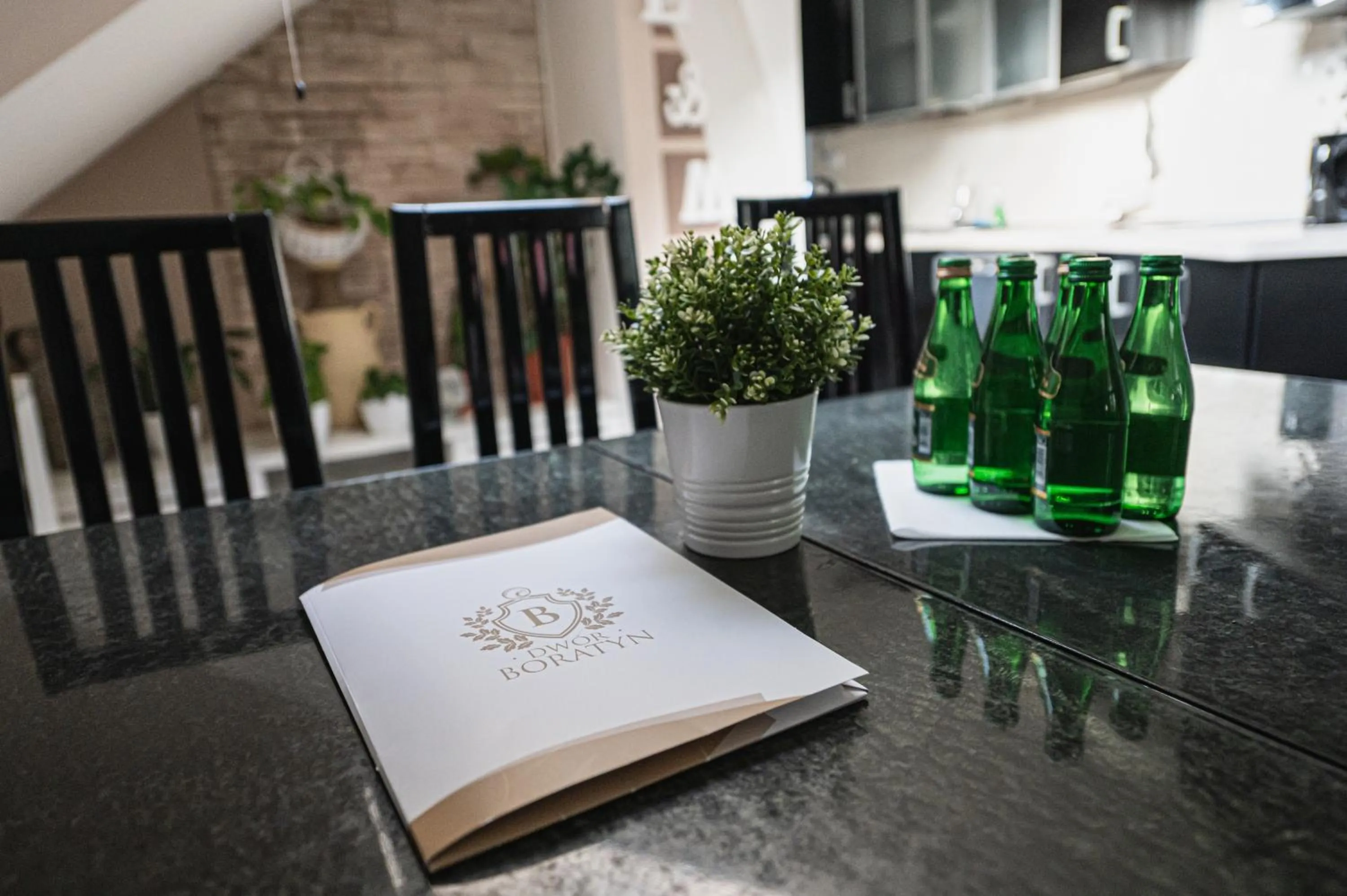 Dining area in Dwór Boratyn