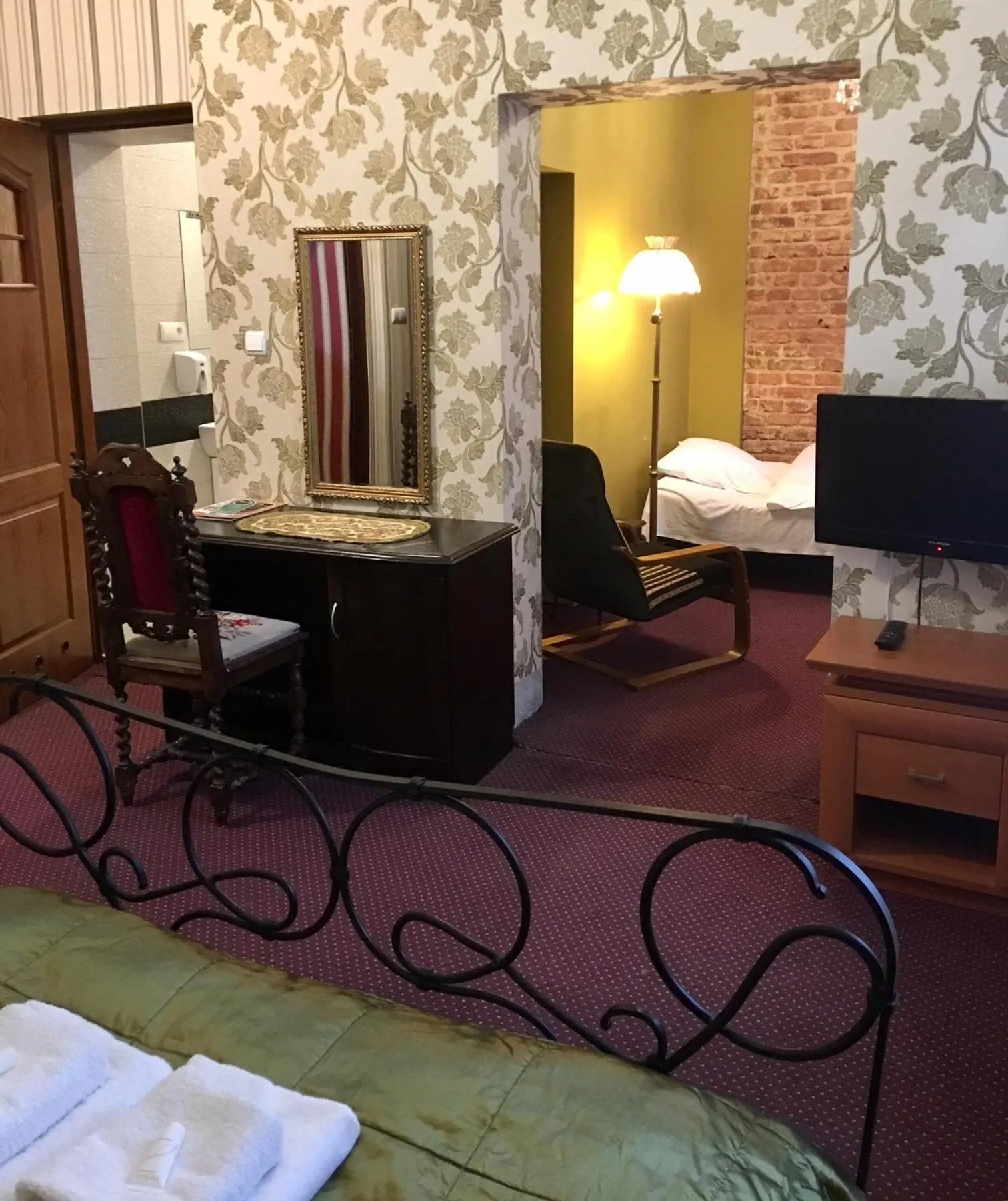 Photo of the whole room, Bed in Dwór Boratyn