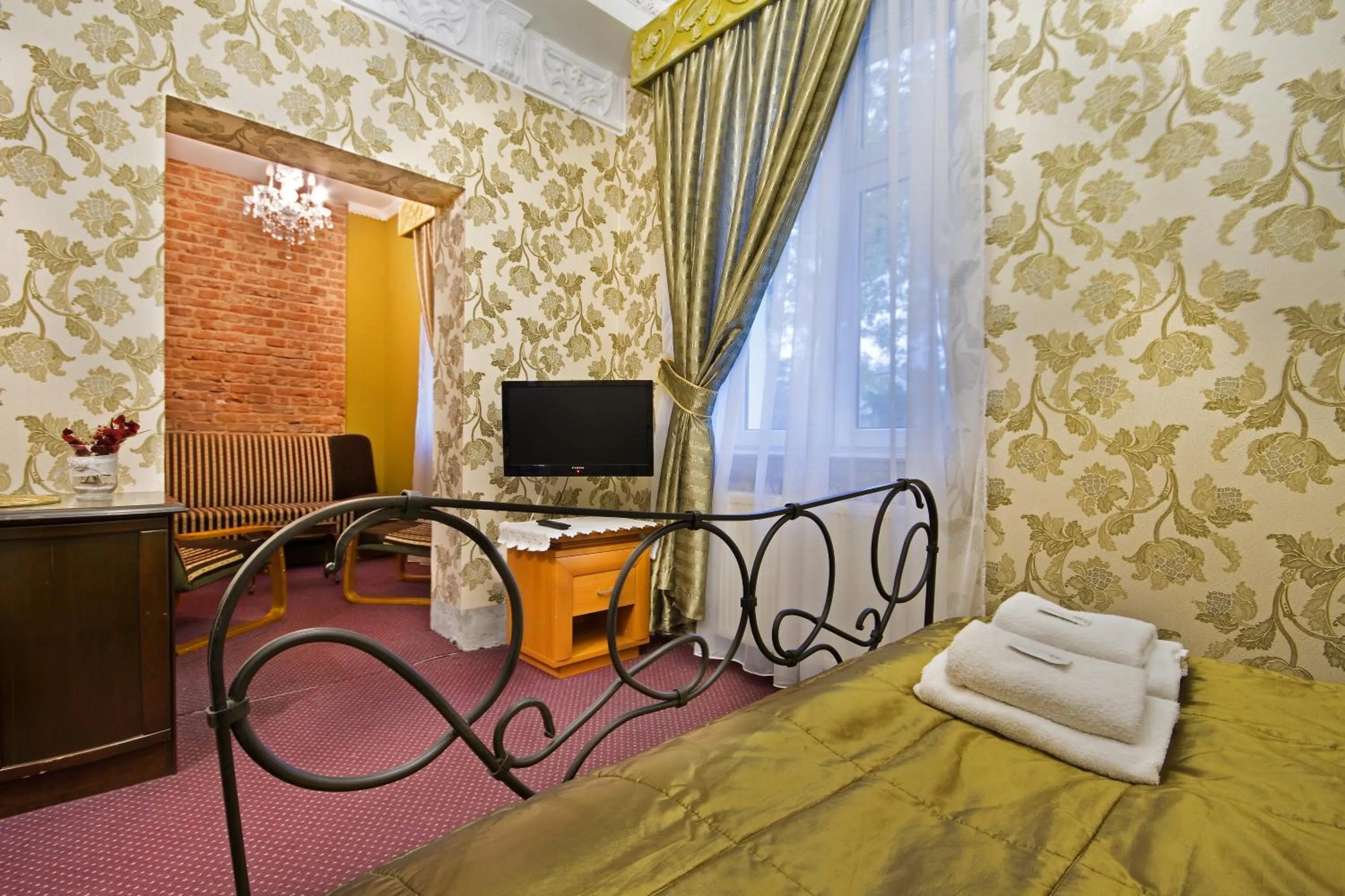 Photo of the whole room, Bed in Dwór Boratyn