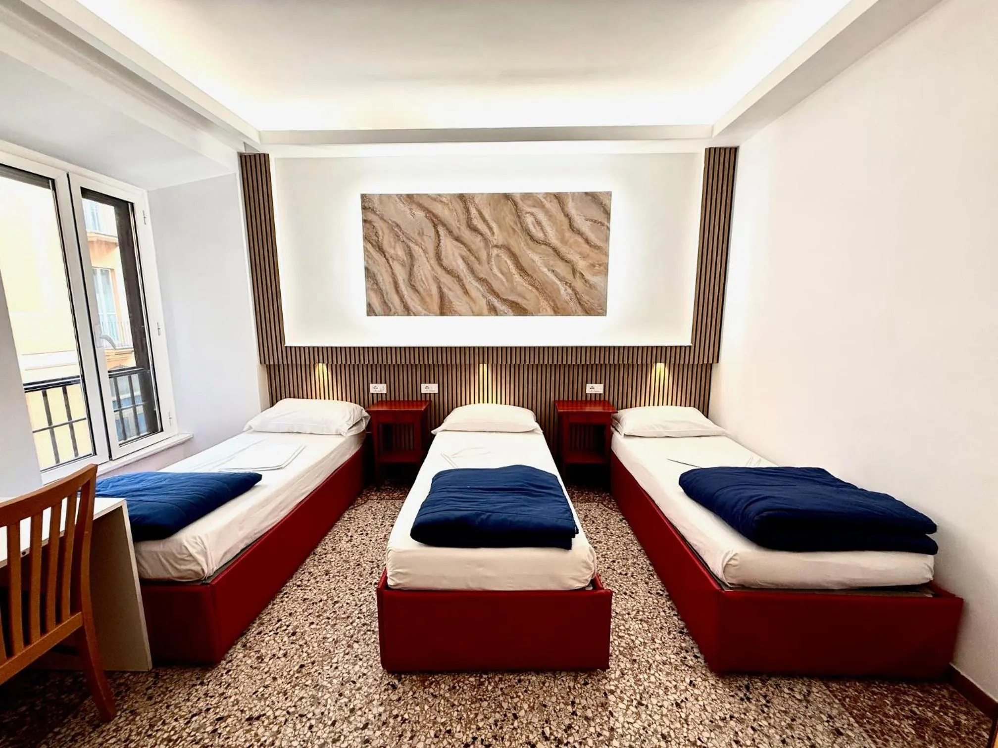 Bedroom, Bed in Legend R.G.