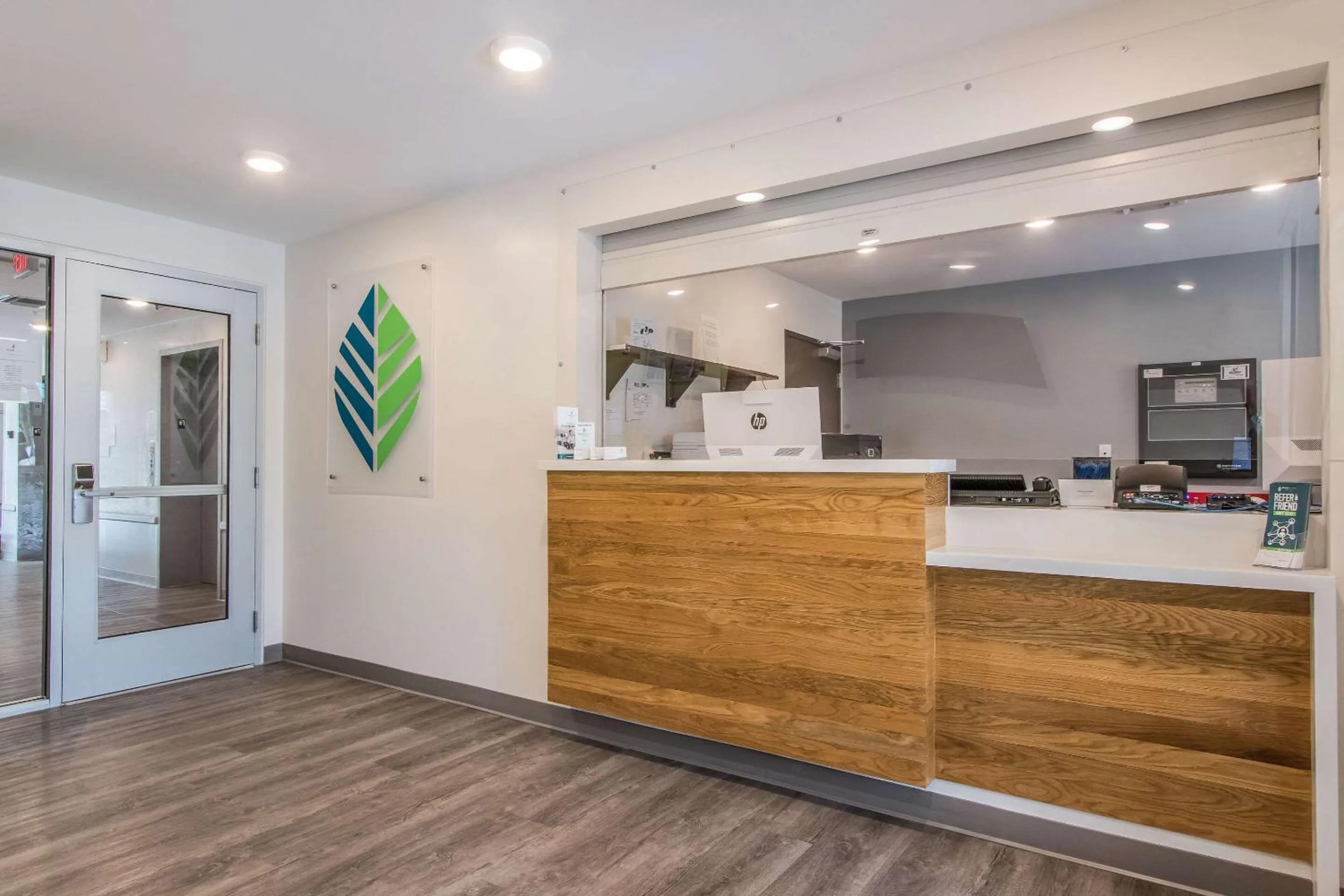 Lobby or reception in WoodSpring Suites Doral Miami Airport