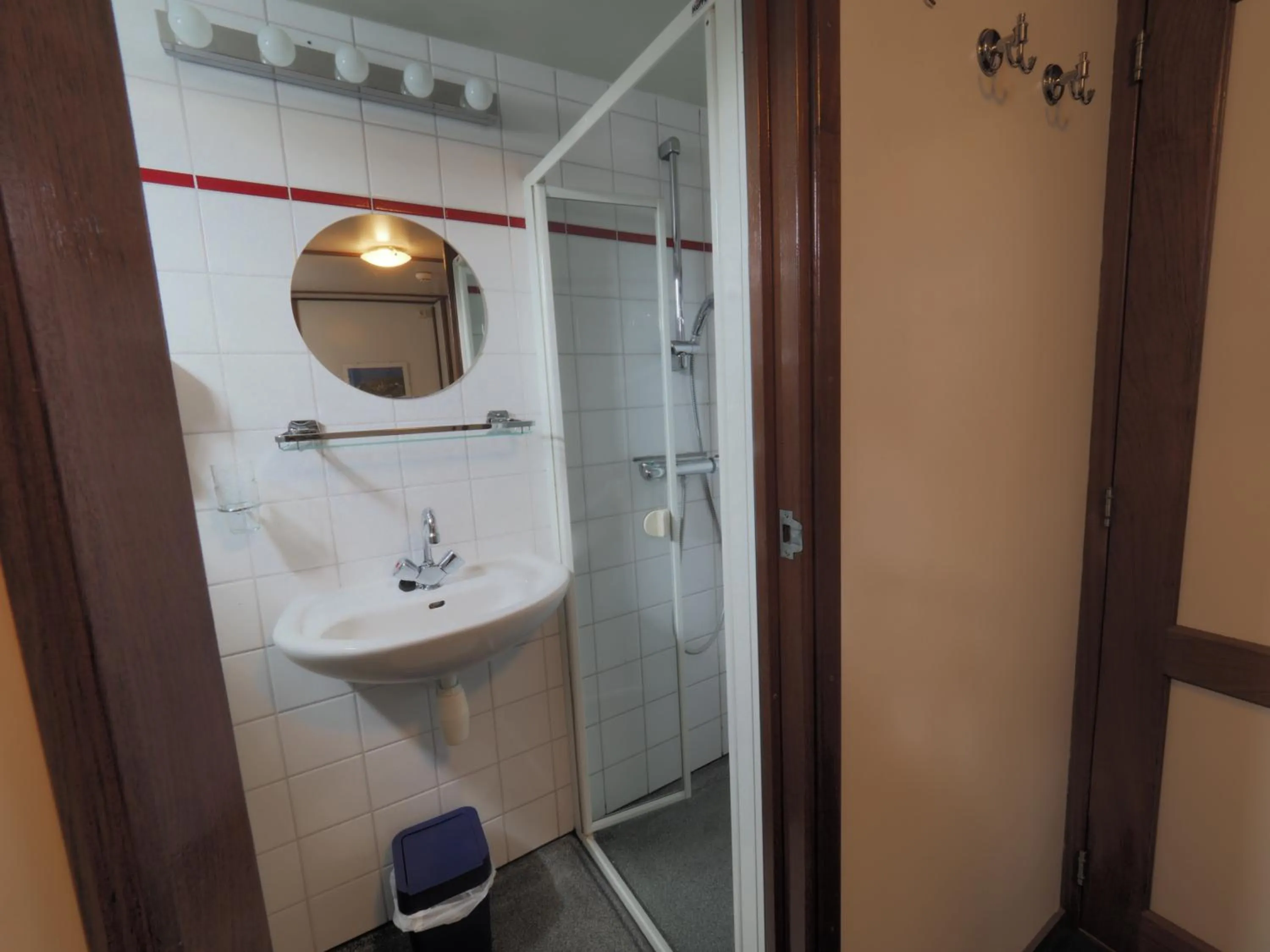 Shower in Hotelboot Sarah