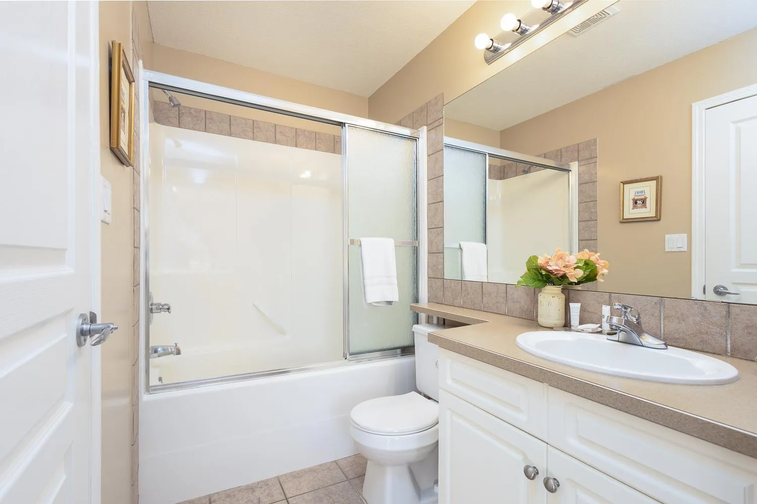 Property building in Paradise Canyon Golf Resort - Luxury Condo U407