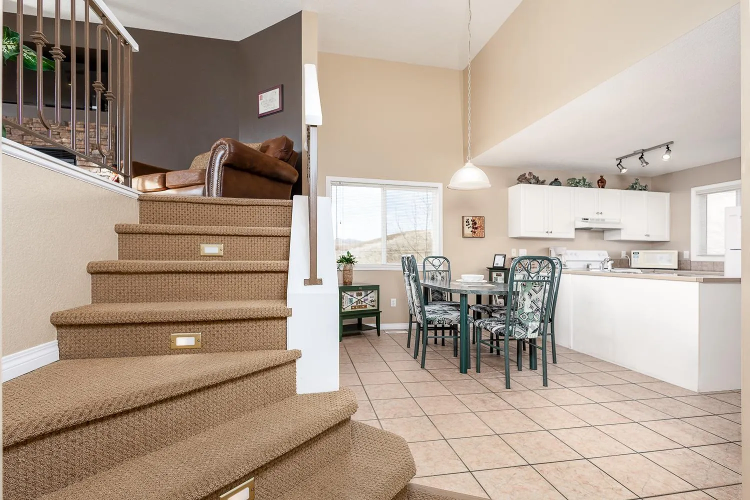 Property building in Paradise Canyon Golf Resort - Luxury Condo U407