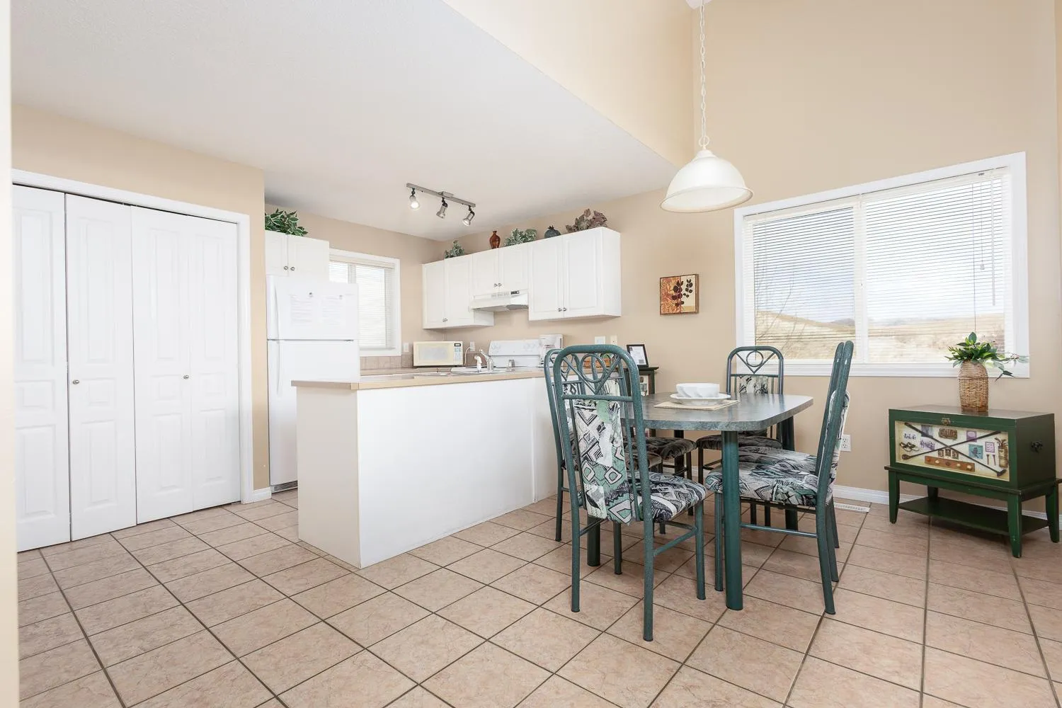 Property building in Paradise Canyon Golf Resort - Luxury Villa 409