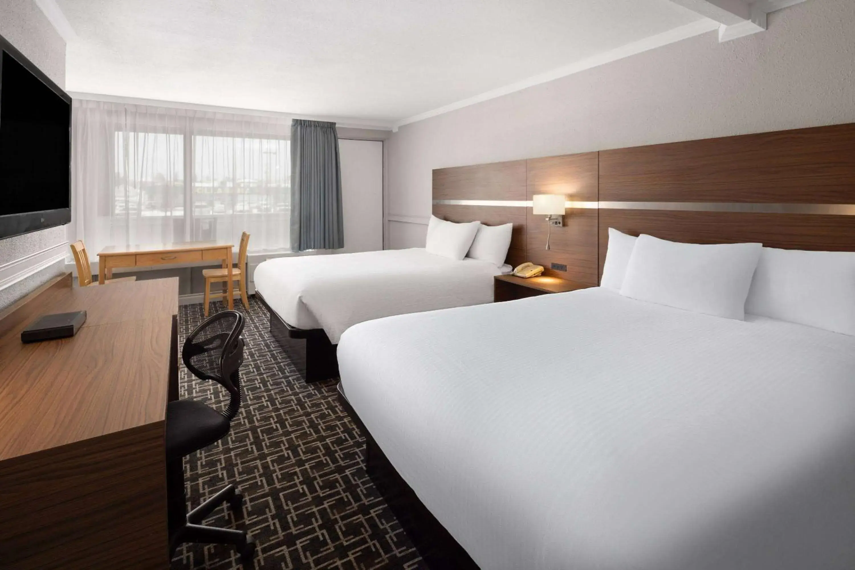 Room with Two King Beds and Kitchenette, Non-Smoking in Baymont by Wyndham Edson Room with Two King Beds and Kitchenette, Non-Smoking in Baymont by Wyndham Edson