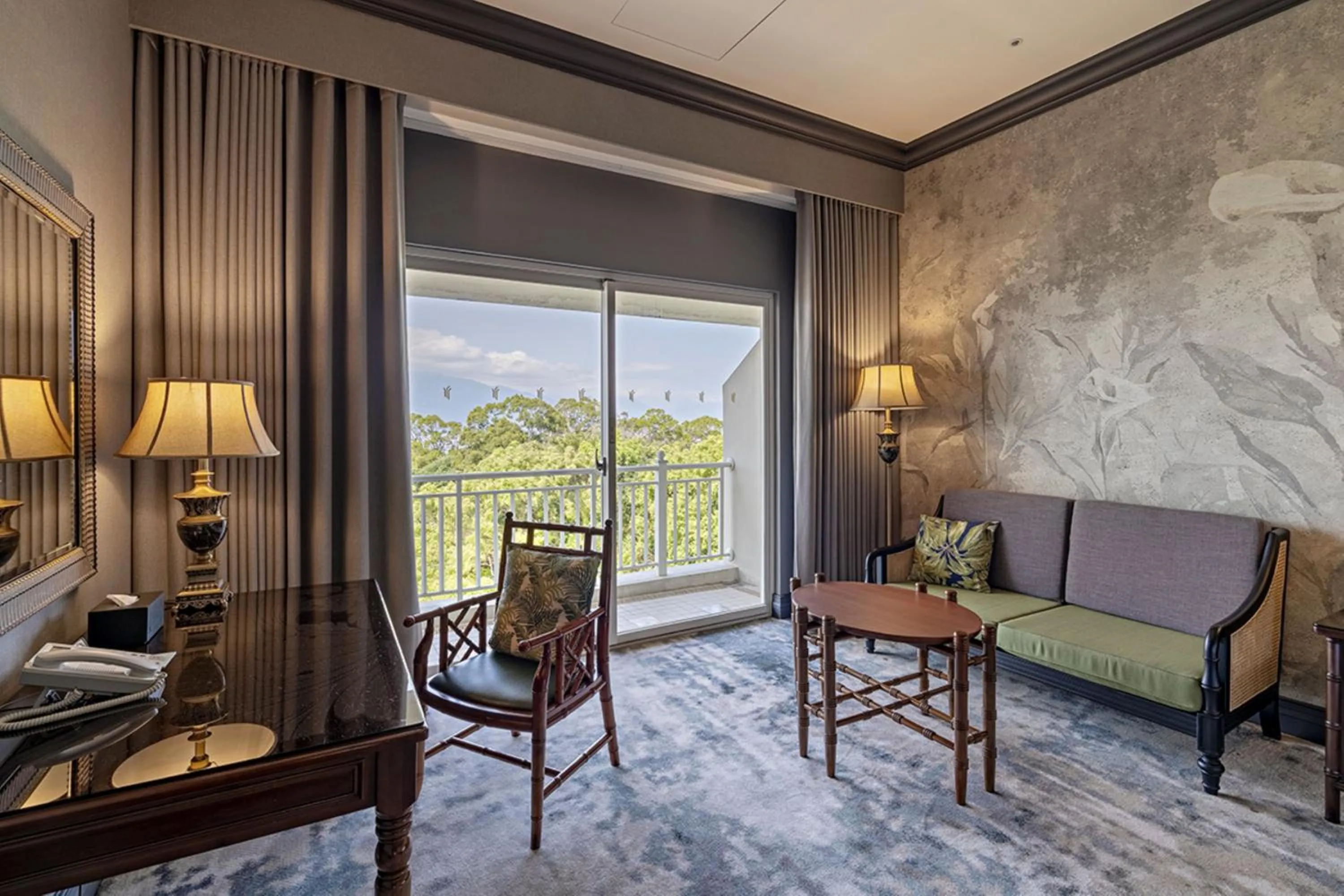 Seating area in Hualien Farglory Hotel