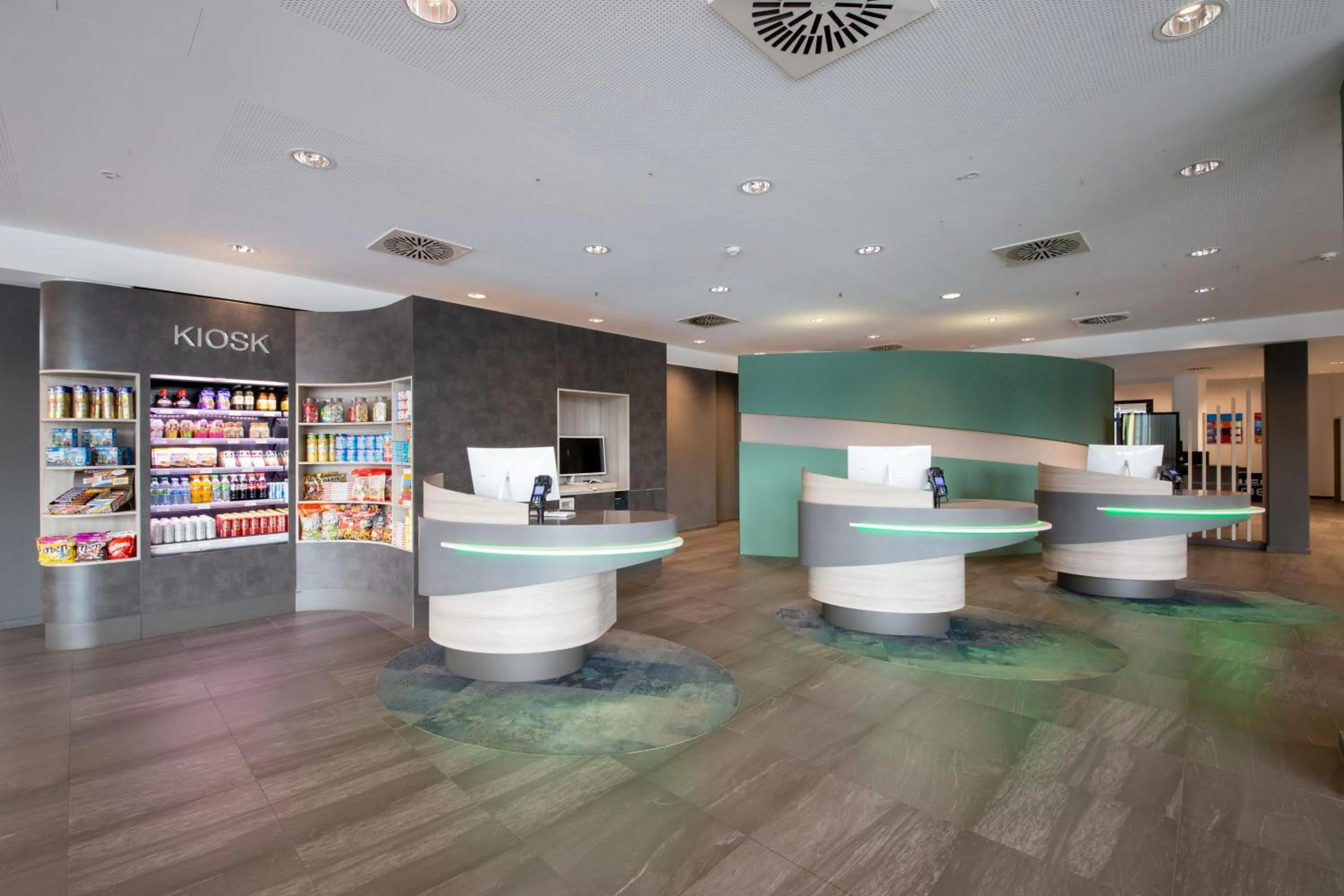 Lobby or reception in Best Western Plus Hotel Koeln City