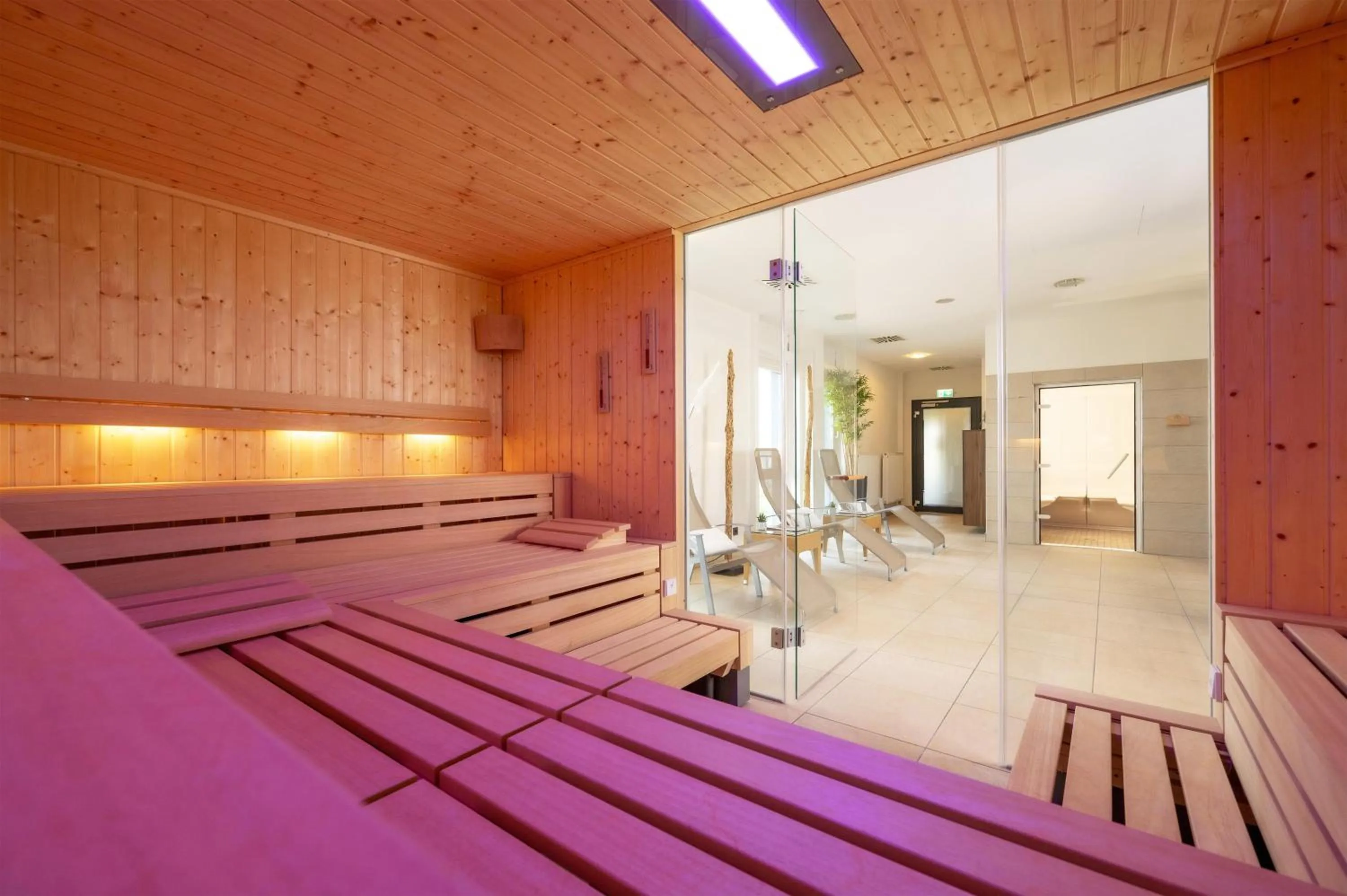 Spa and wellness centre/facilities, Bed in Best Western Plus Hotel Koeln City