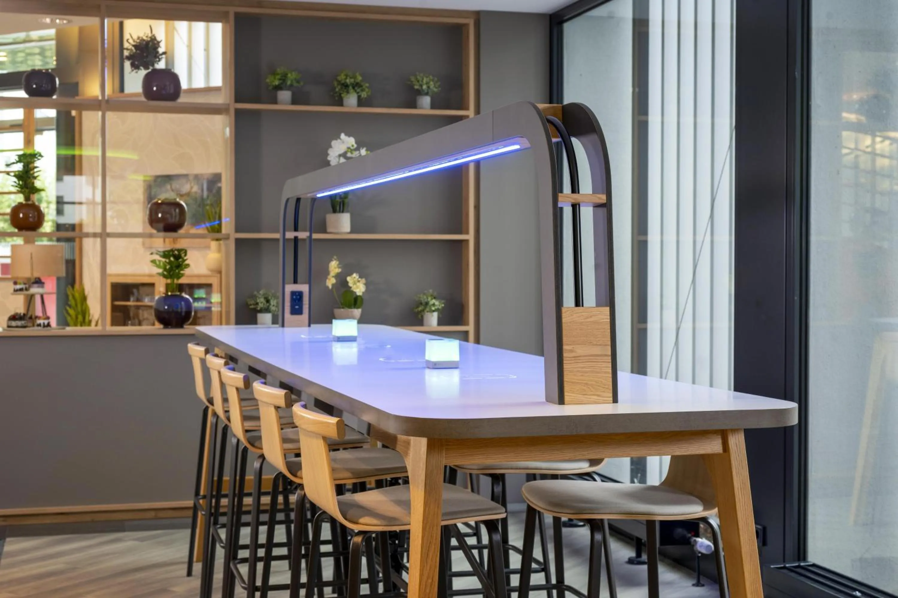 Lobby or reception in Best Western Plus Hotel Koeln City