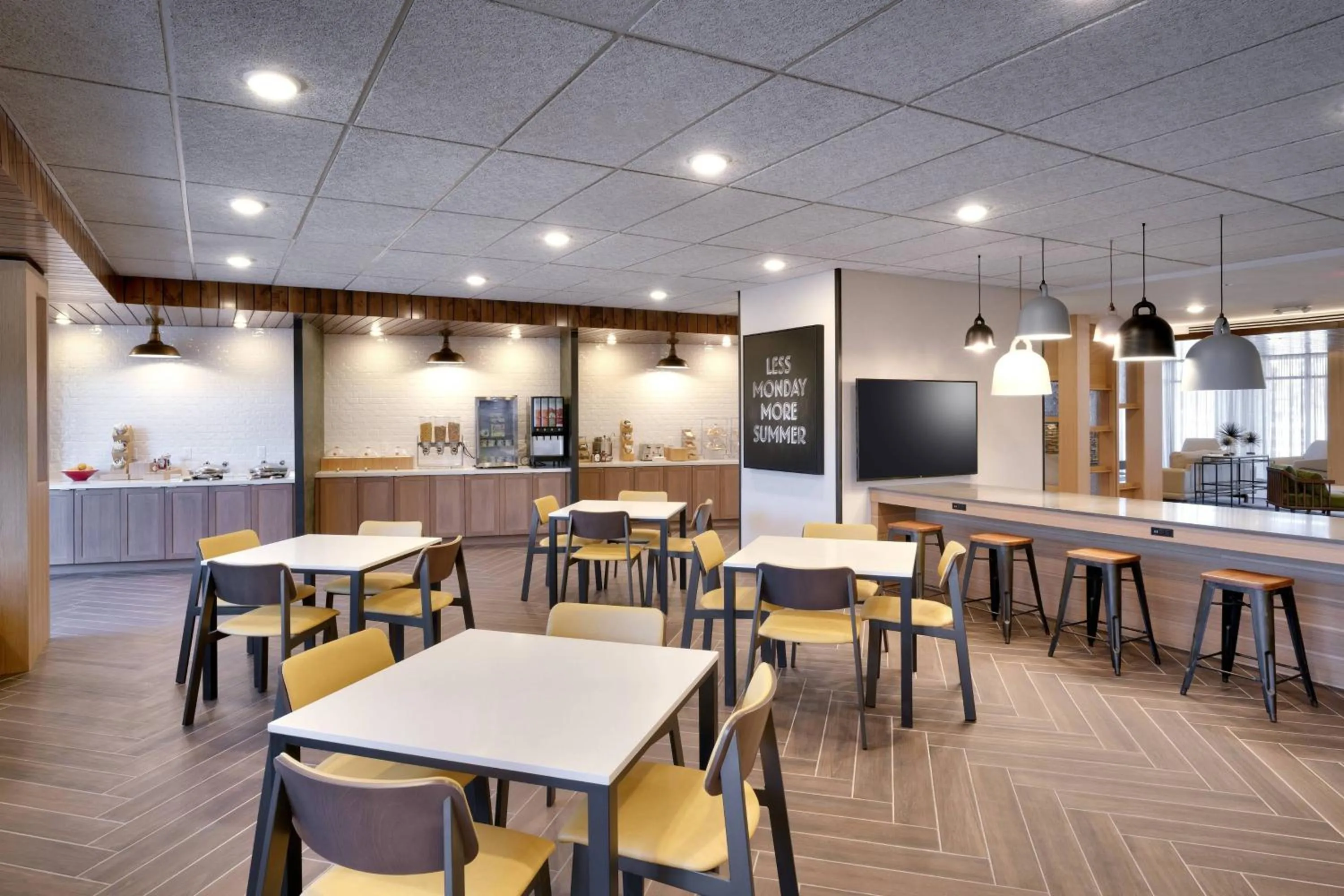 Breakfast in Fairfield Inn & Suites by Marriott Livingston Yellowstone