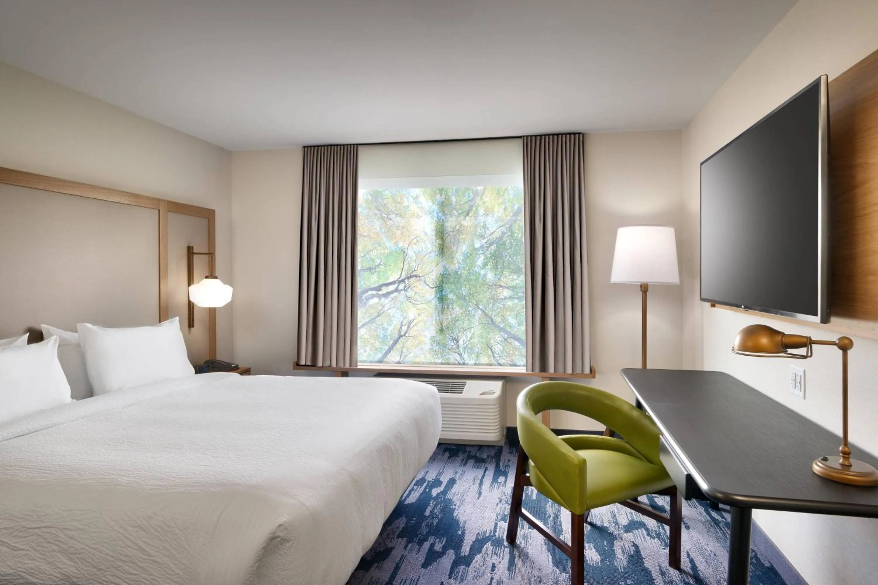 Photo of the whole room, Bed in Fairfield Inn & Suites by Marriott Livingston Yellowstone