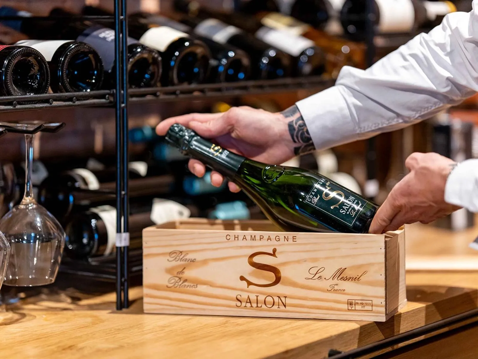 Lounge or bar in Hôtel Le Diamond Rock