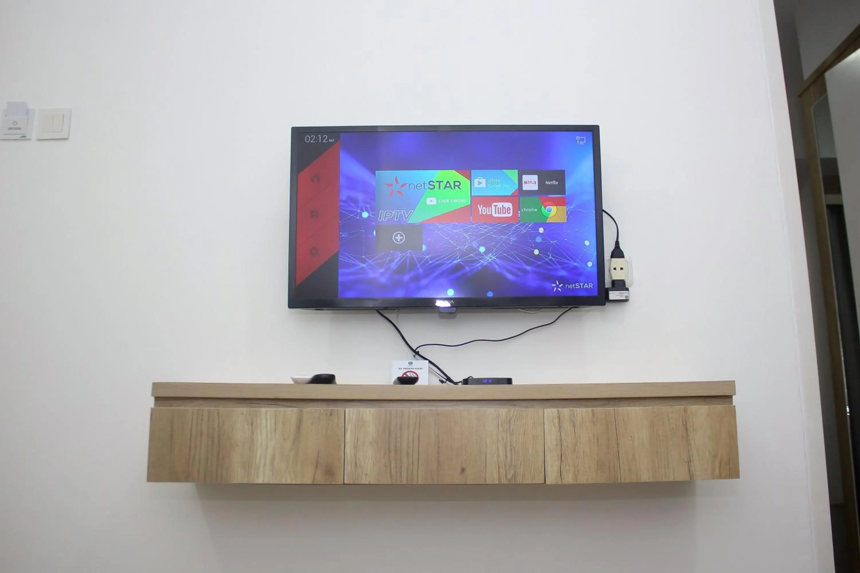 TV and multimedia in Urban Hotel Serpong