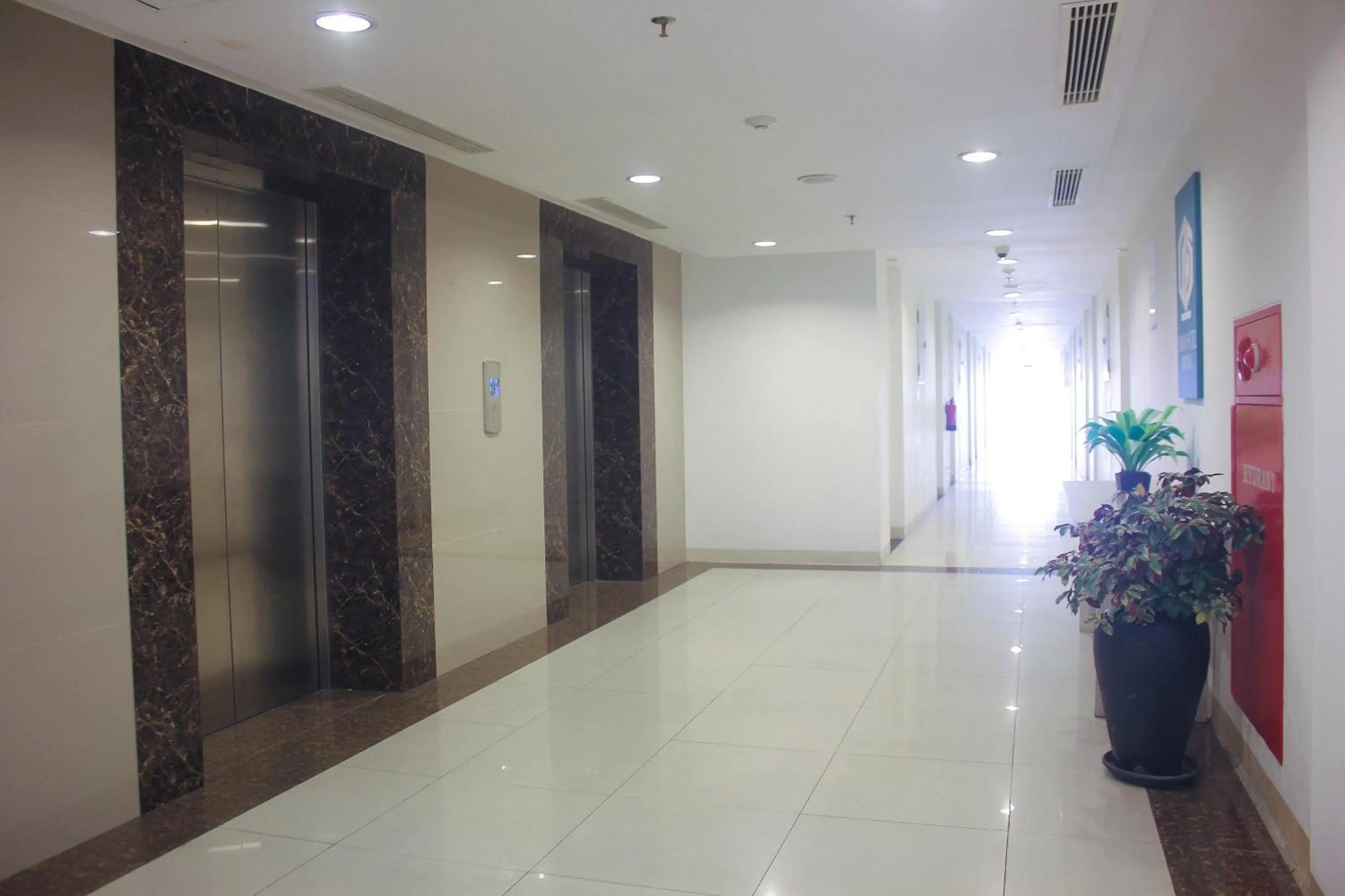 elevator in Urban Hotel Serpong