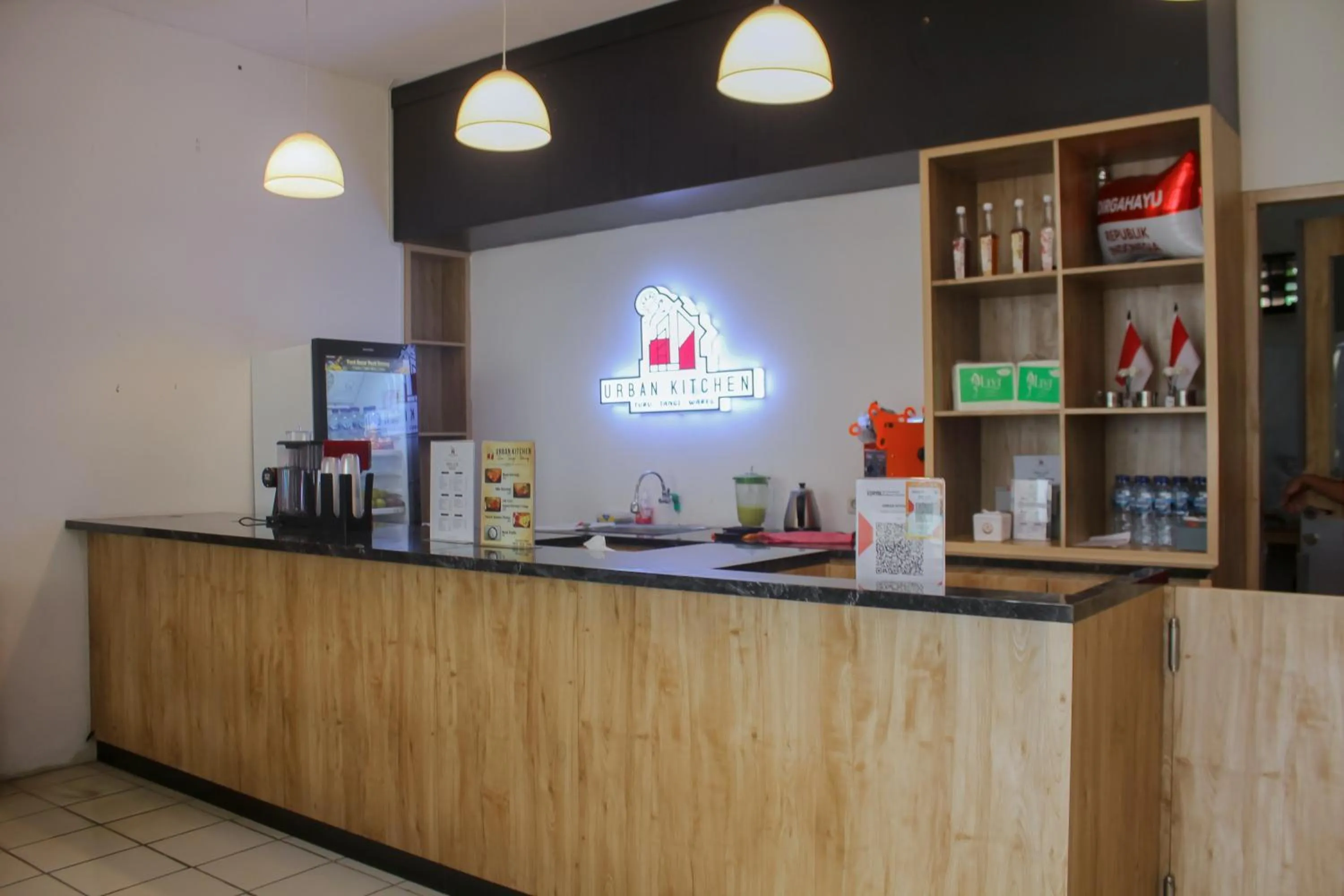 Restaurant/places to eat in Urban Hotel Serpong