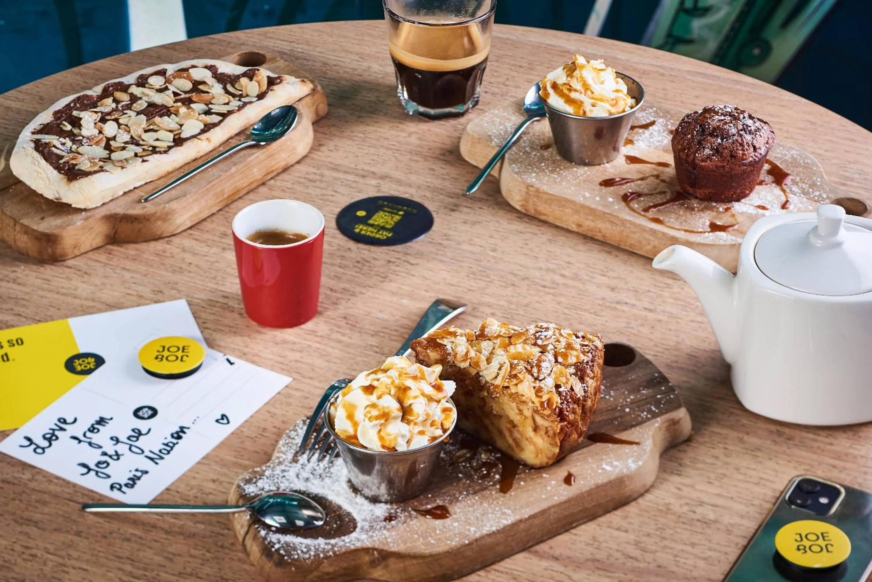 Food and drinks in JO&JOE Paris - Nation