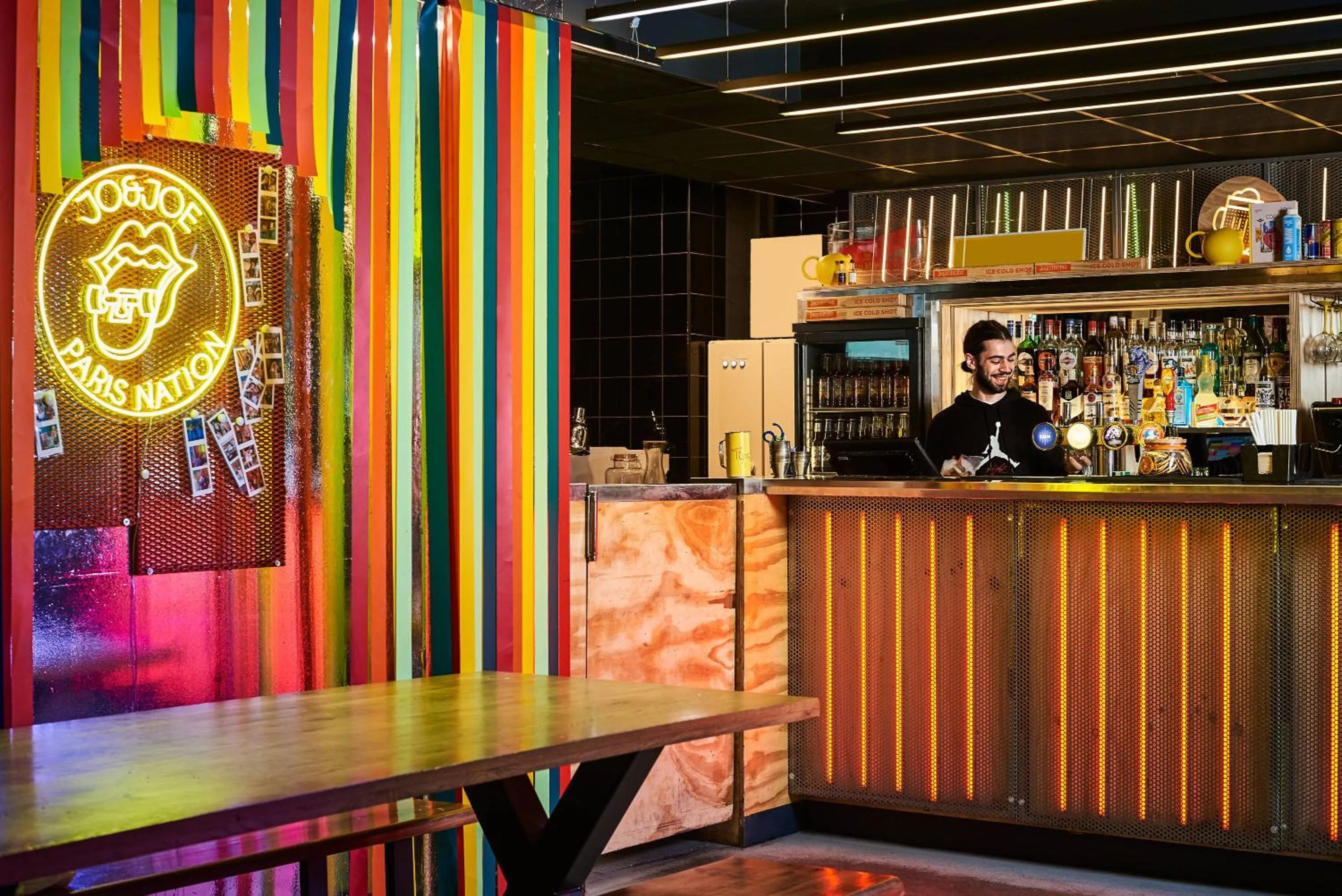 Lounge or bar in JO&JOE Paris - Nation