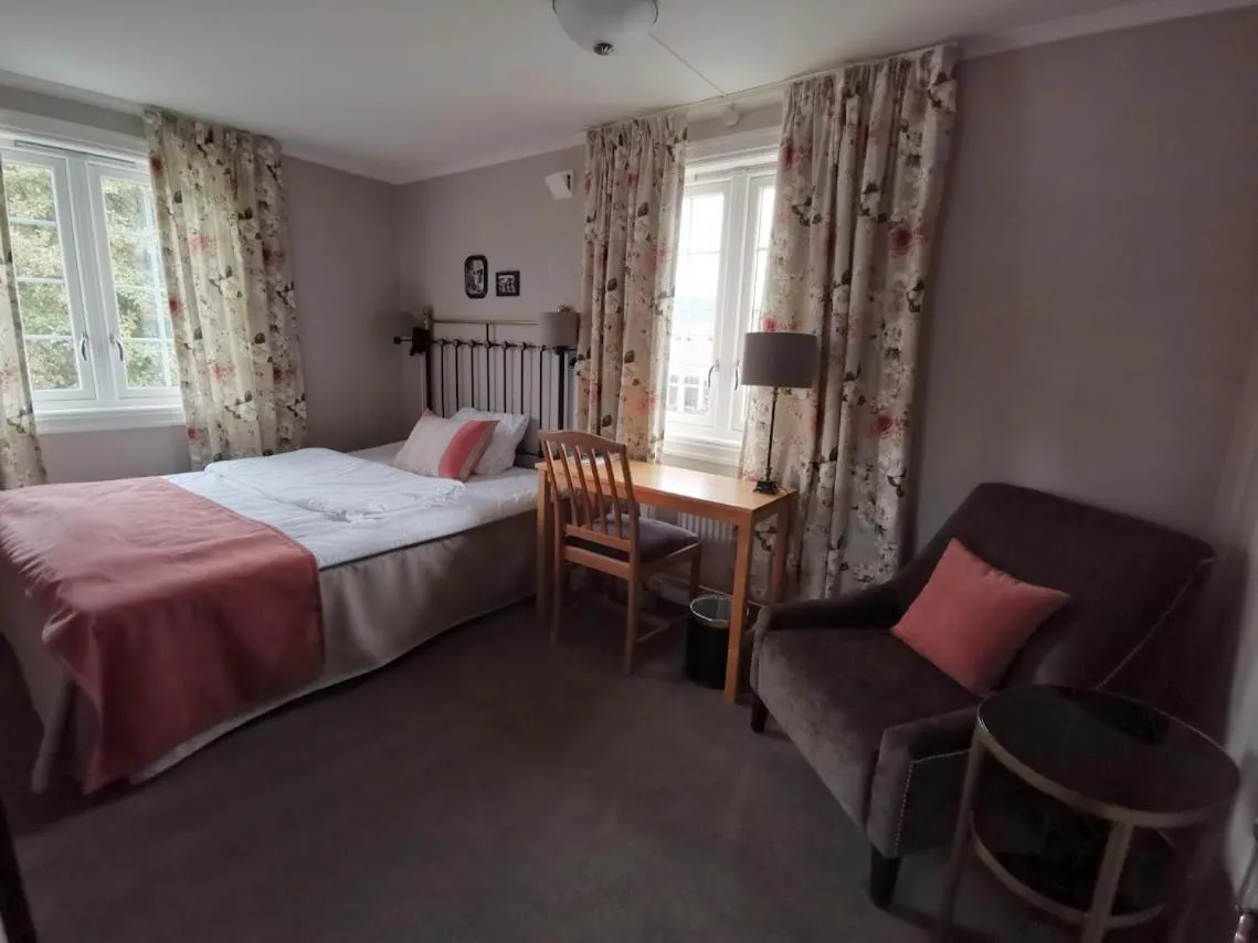 Bed in Sanner Hotell