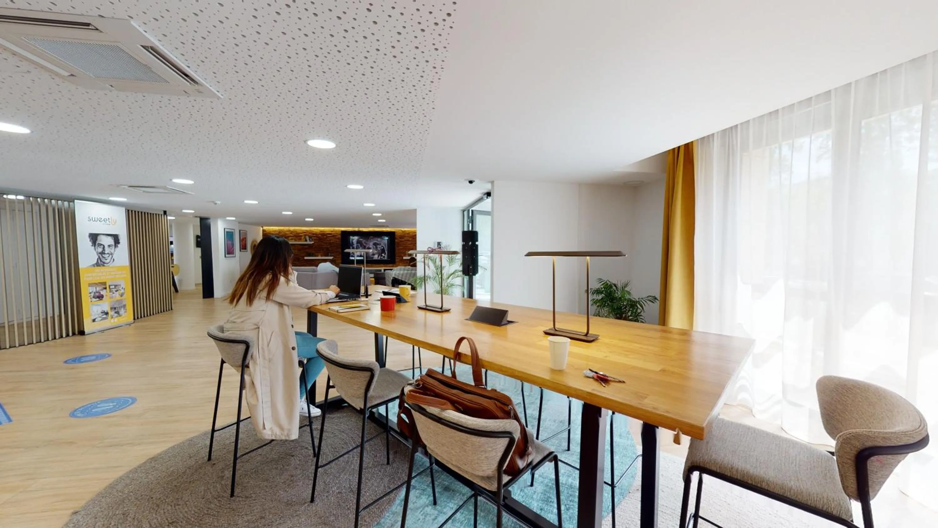 Property building in Sweetly Bordeaux Saint-Augustin