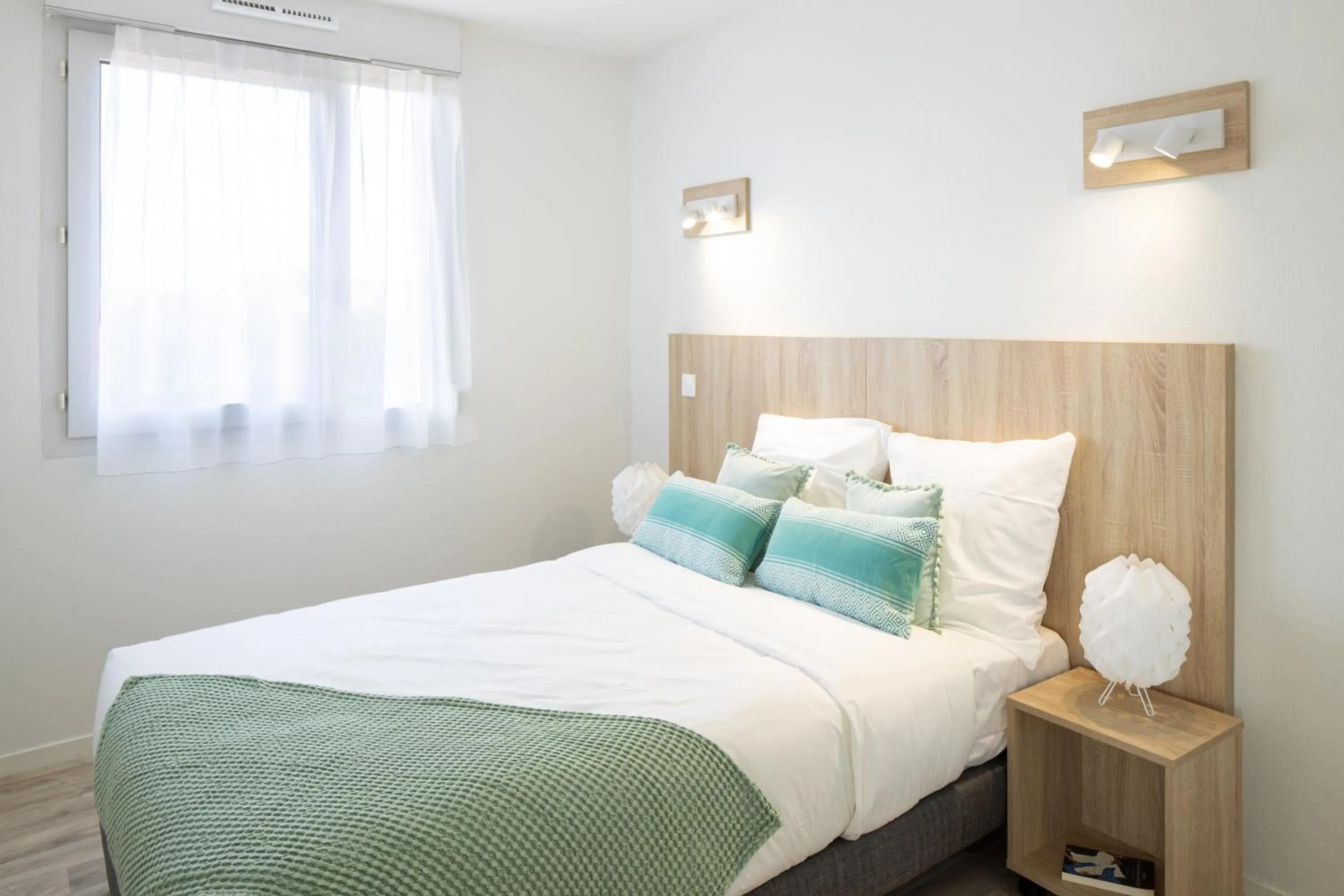 Bedroom, Bed in Sweetly Bordeaux Saint-Augustin