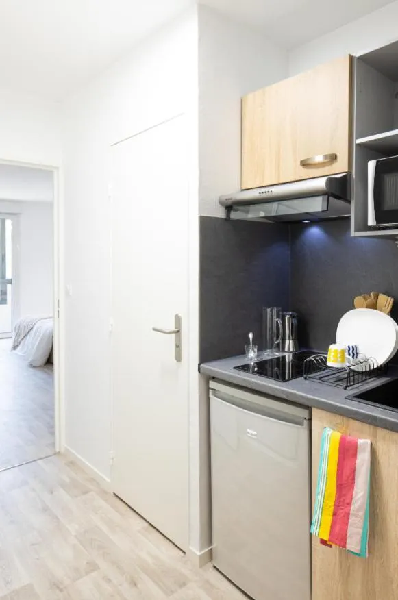 Kitchen or kitchenette in Sweetly Bordeaux Saint-Augustin