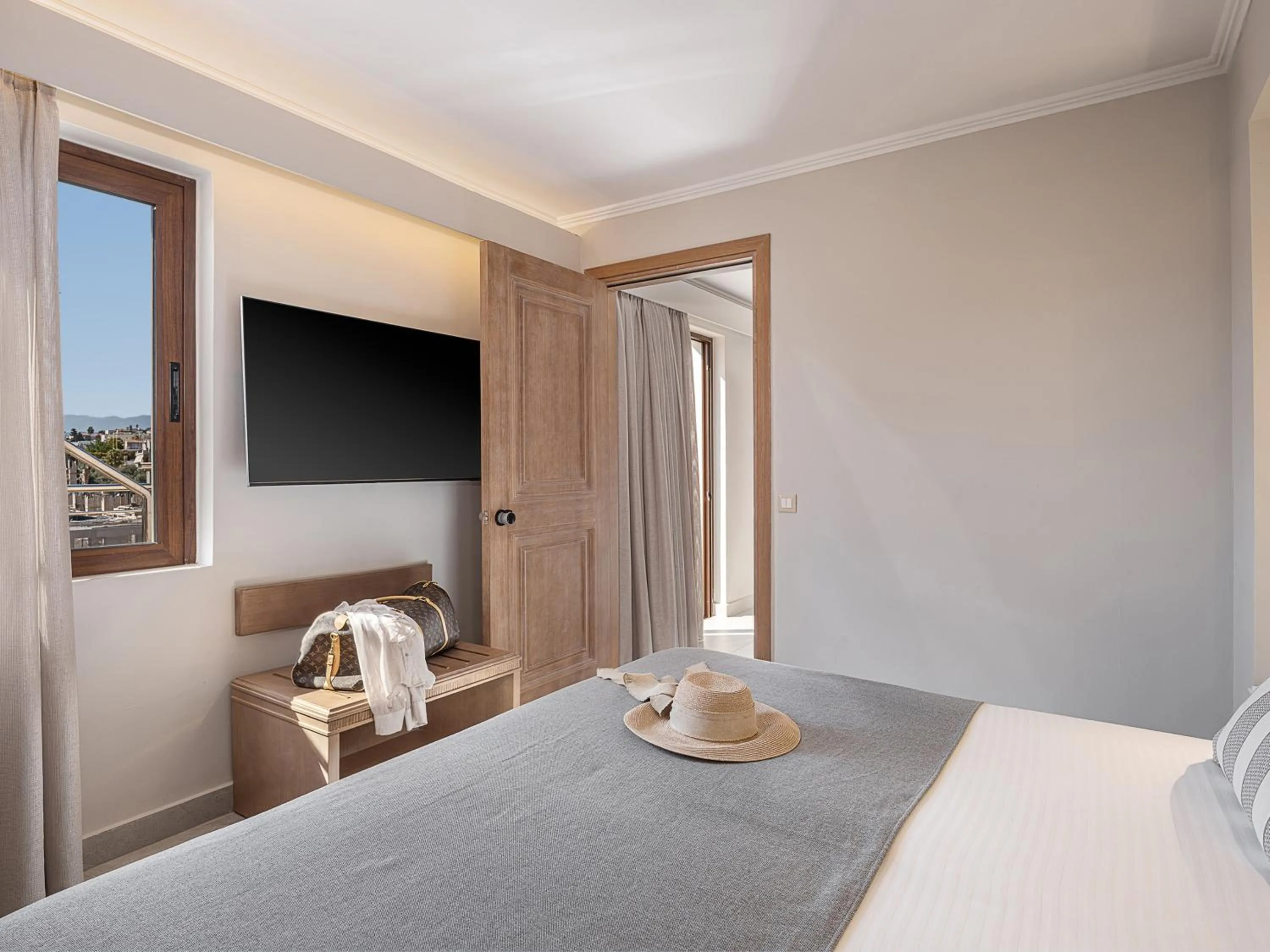 TV and multimedia, Bed in Okeanis Golden Resort