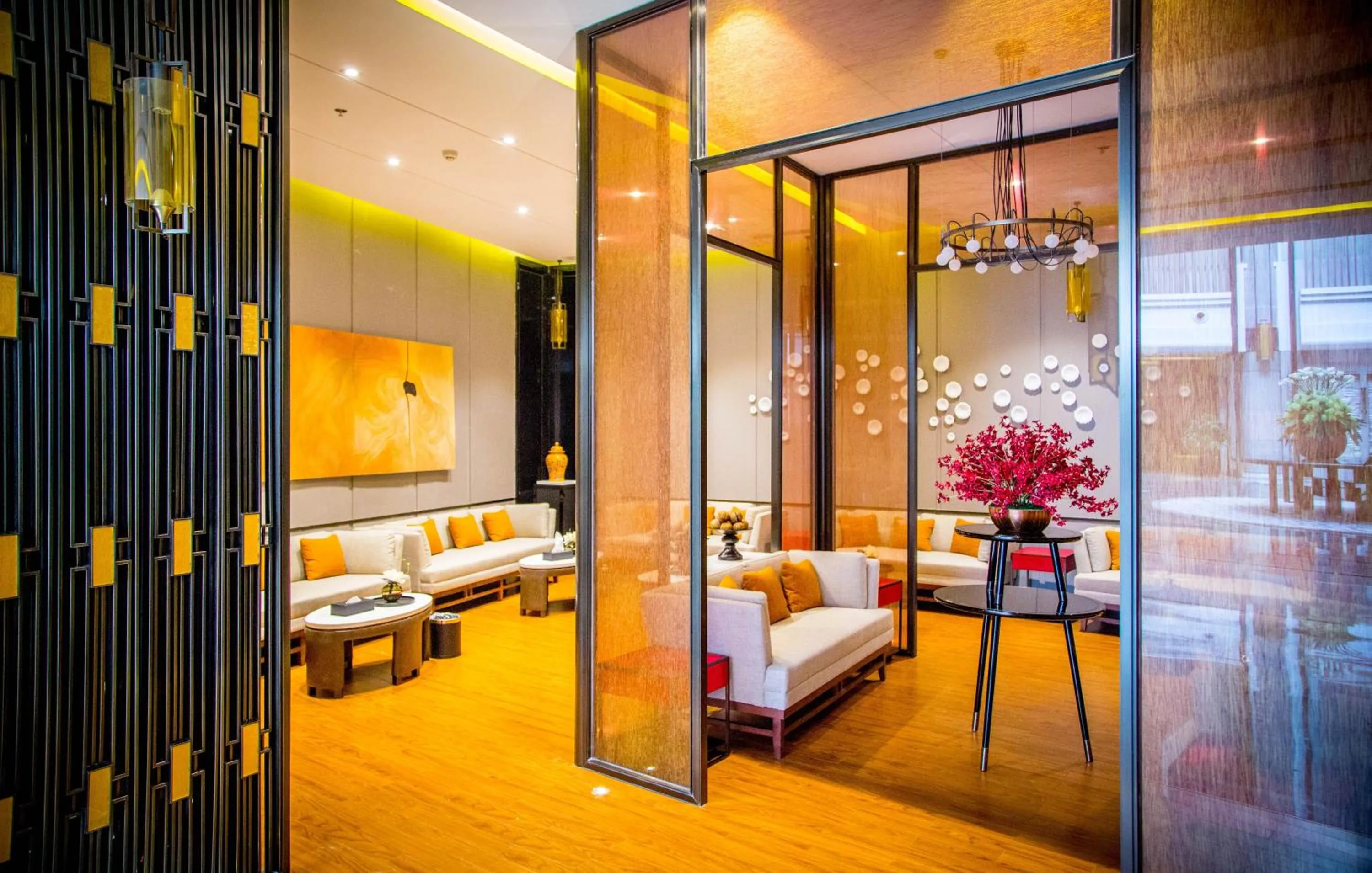 Lobby or reception, Bed in Holiday Inn Dalian Hot Spring by IHG