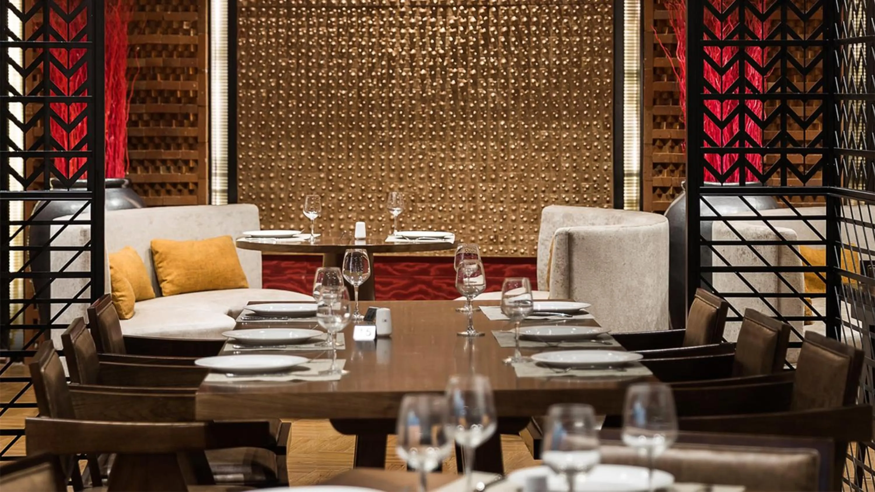 Restaurant/places to eat in Holiday Inn Dalian Hot Spring by IHG