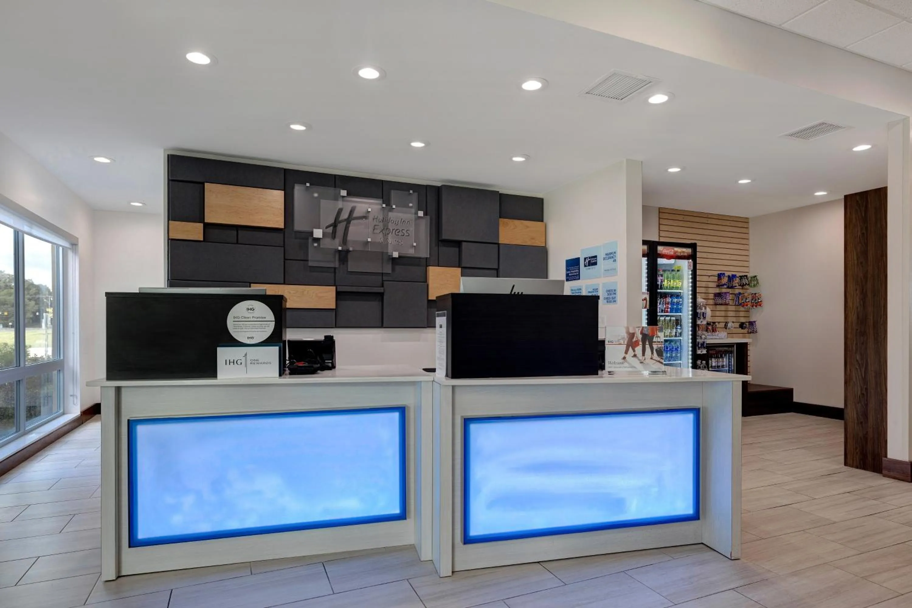 Property building in Holiday Inn Express & Suites - Grand Rapids South - Wyoming, an IHG Hotel